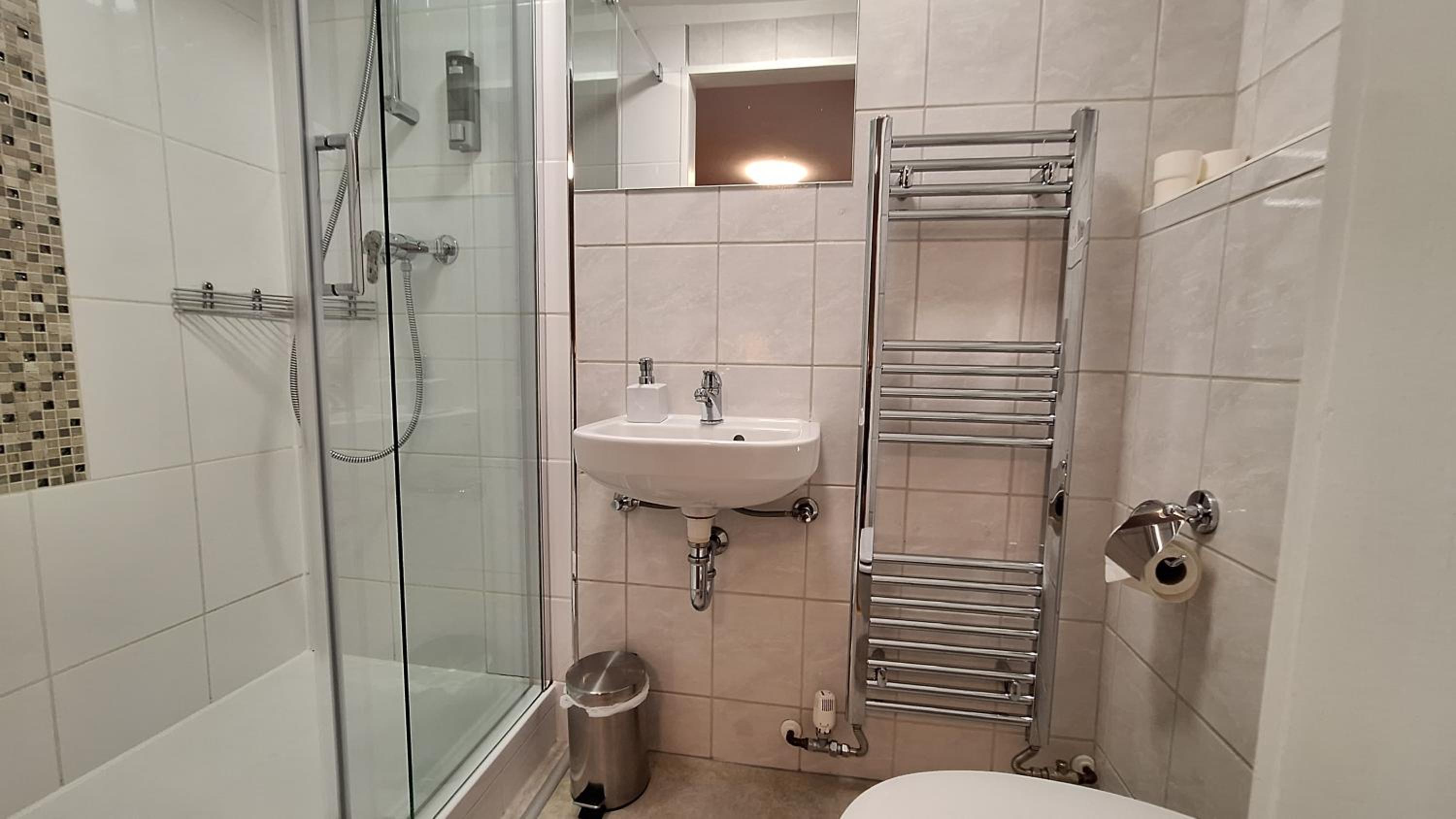 Small Double Room photo 2