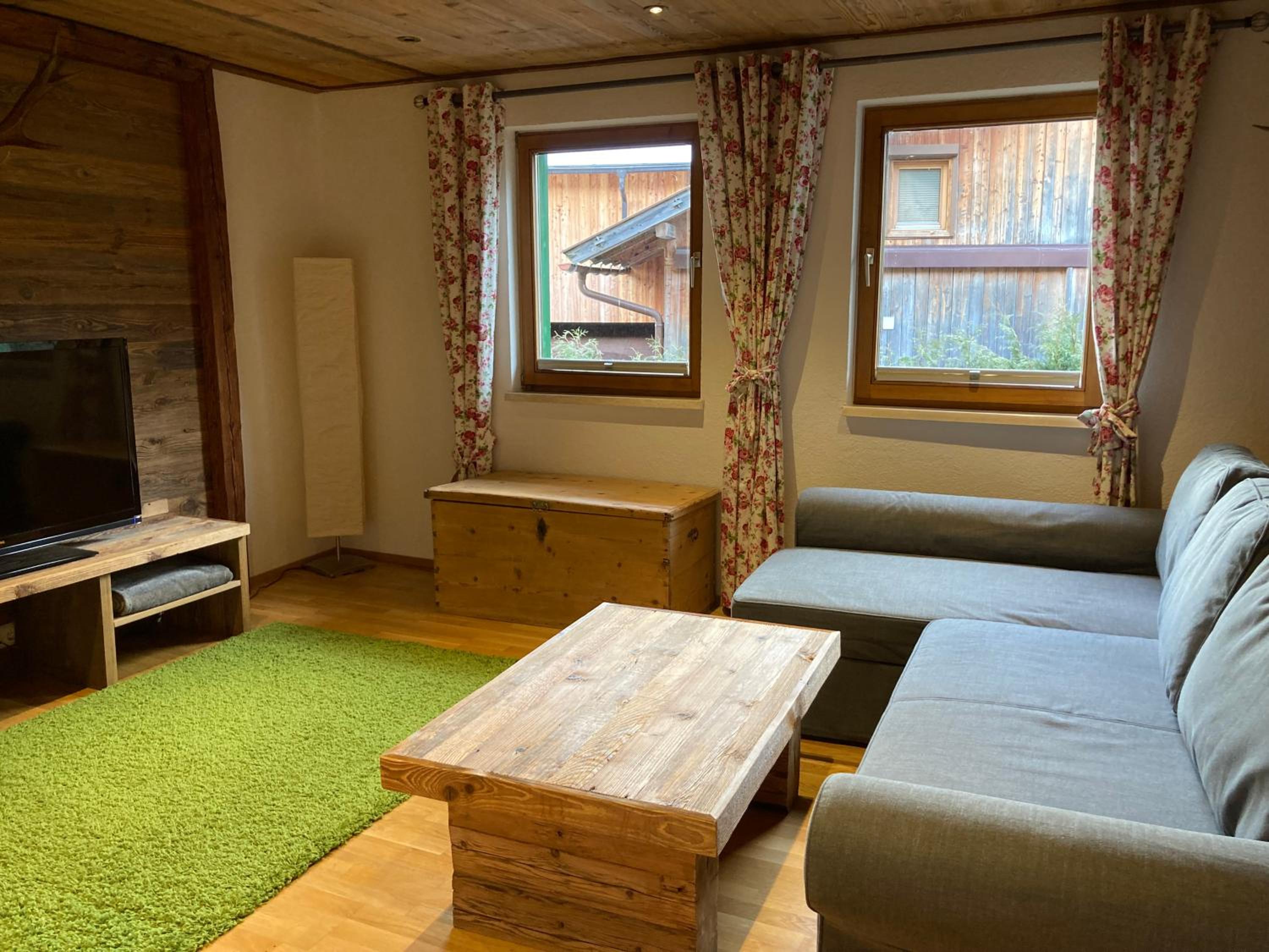 Apartment with Mountain View photo 3