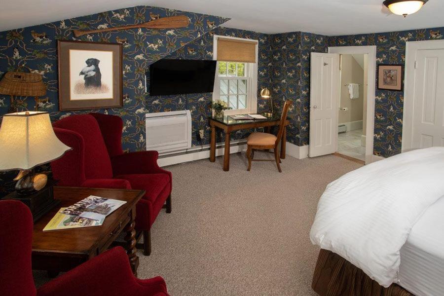 Standard King Room photo 2