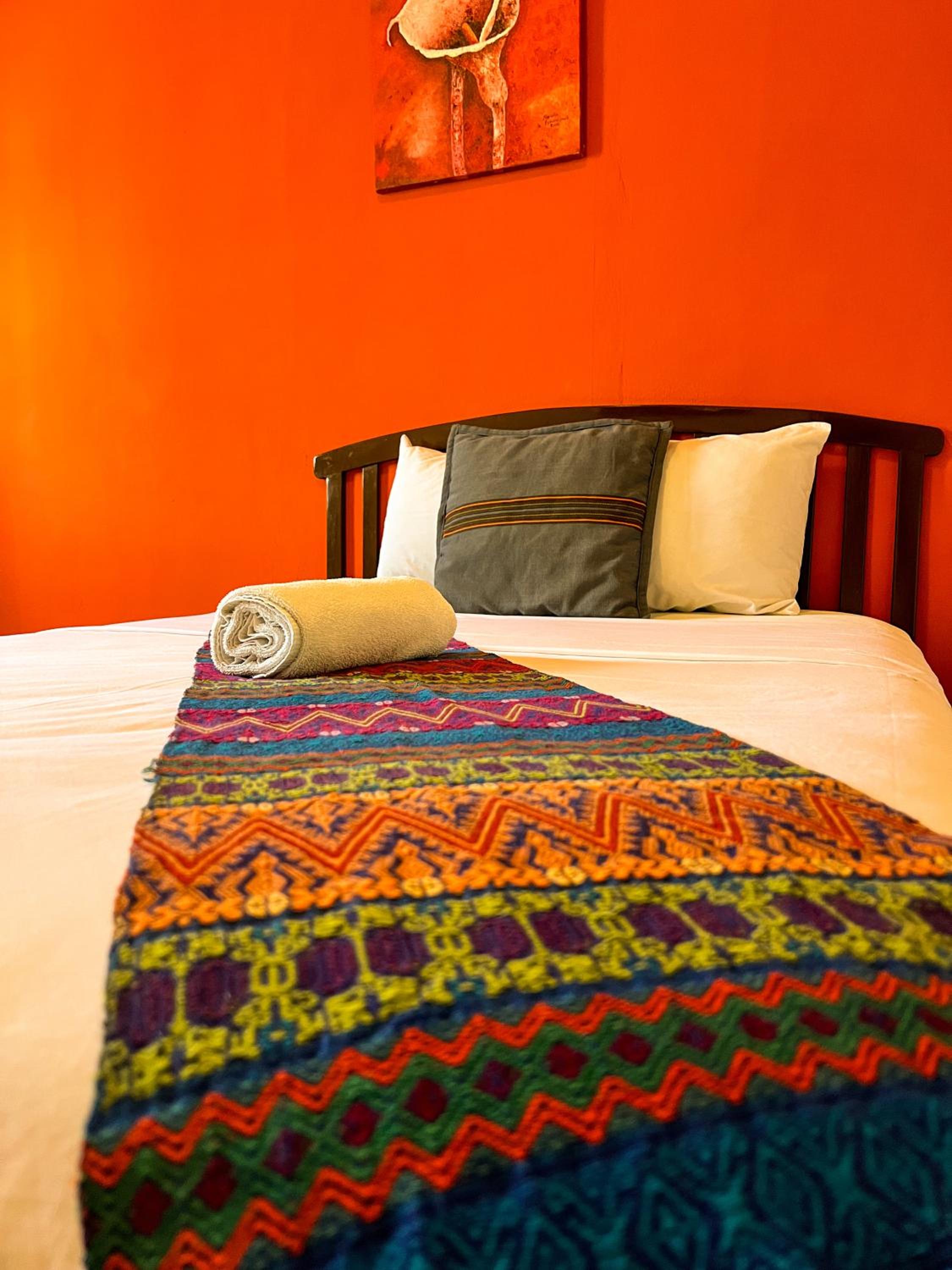 Queen Room photo 1