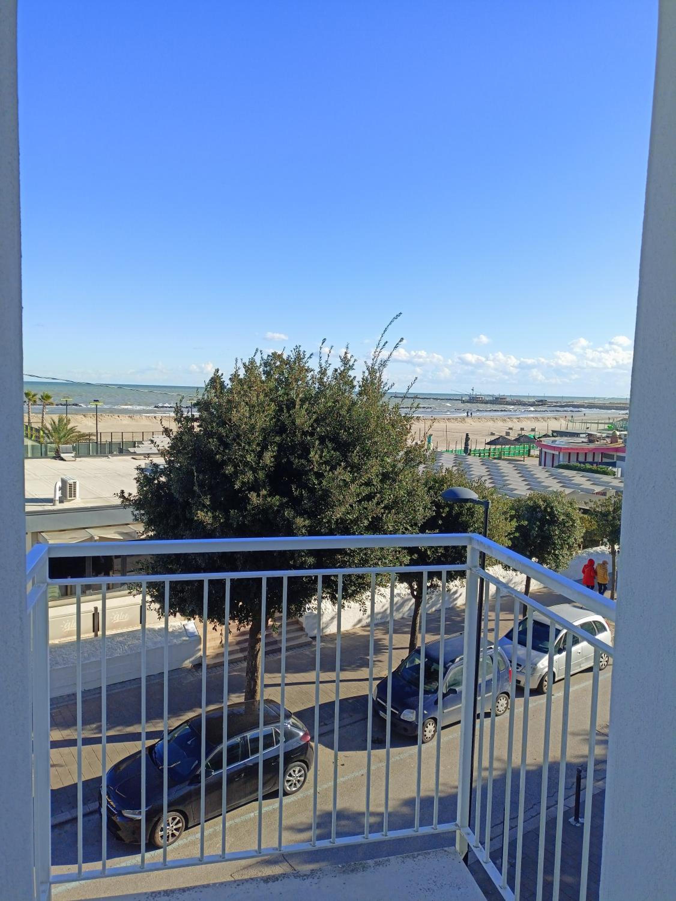 Twin Room with Sea View - Photo 4
