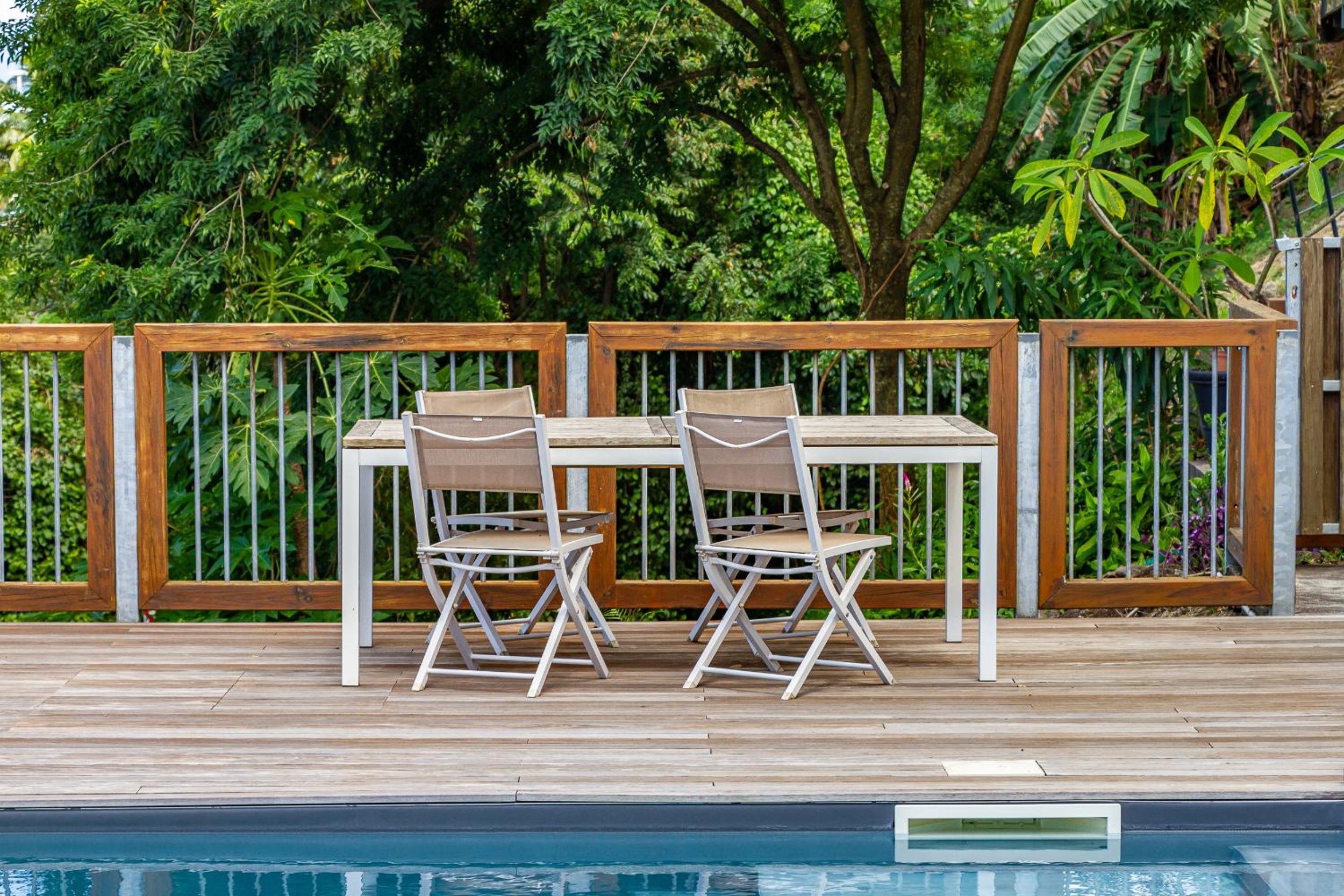 Bungalow with Patio photo 3