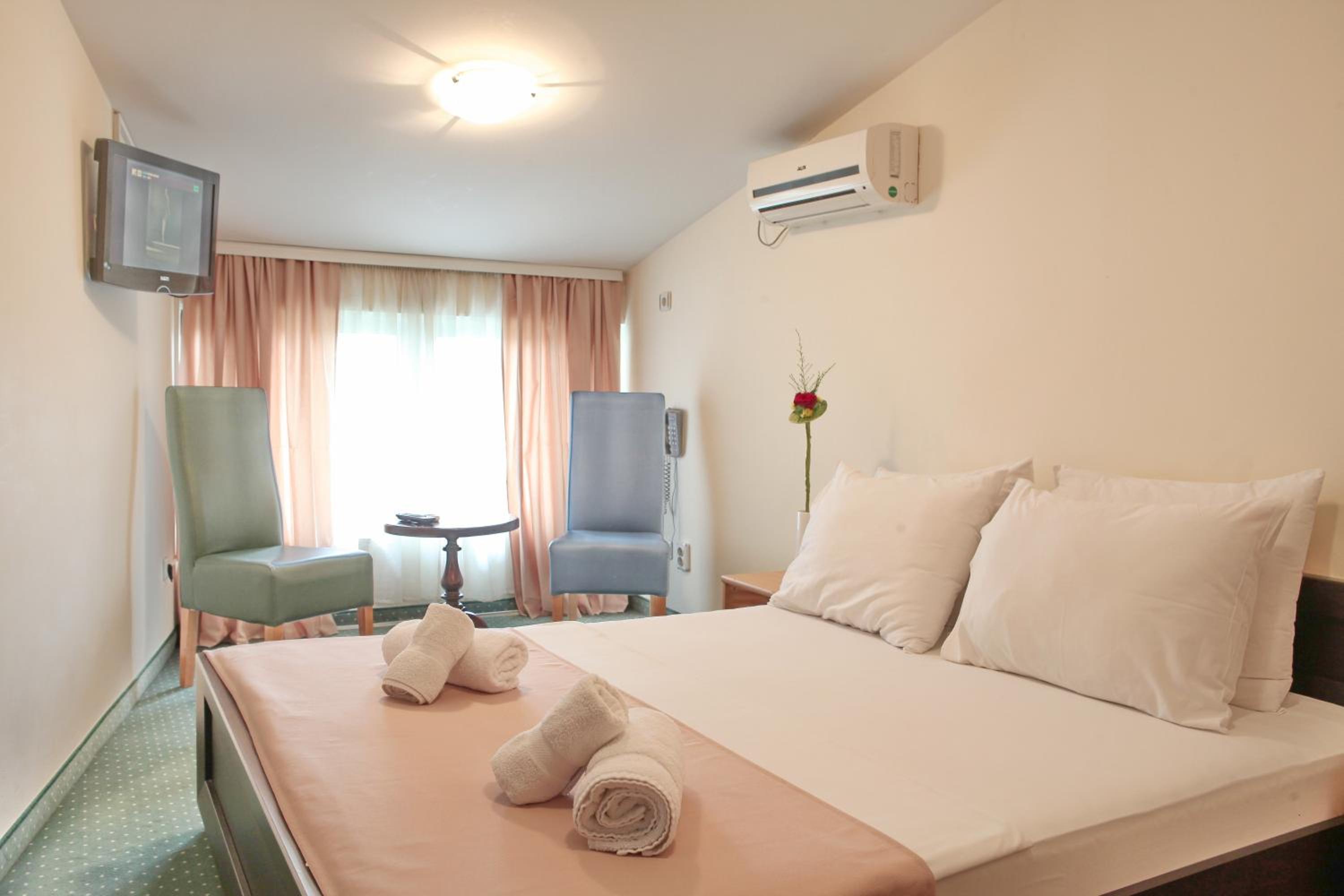 Single Room photo 1