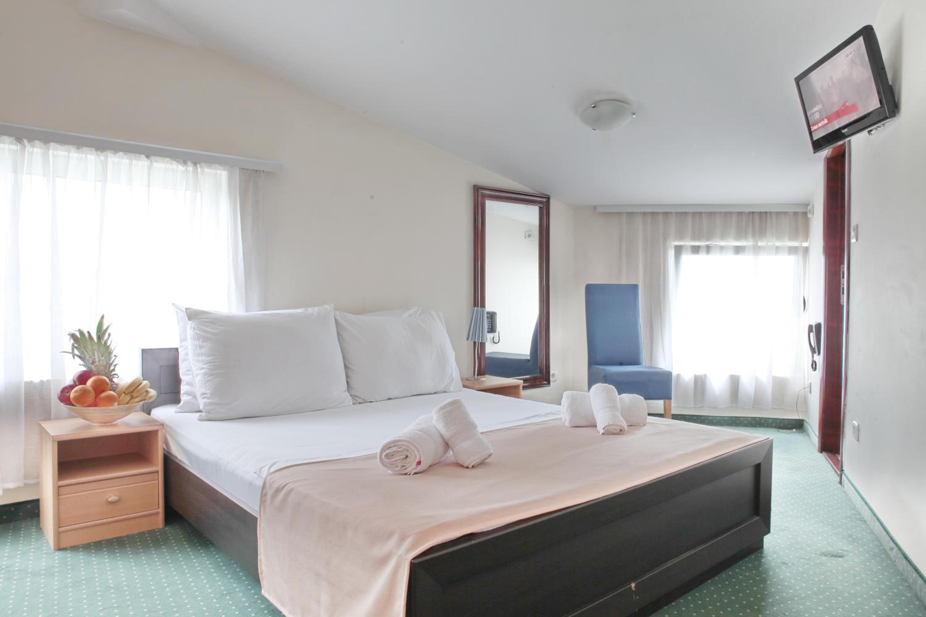 Economy Double Room - Photo 1