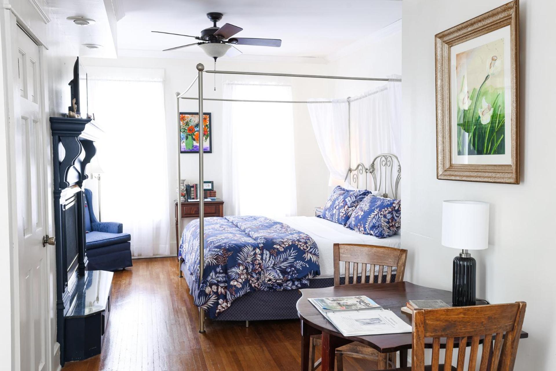 King Room with Balcony photo 1