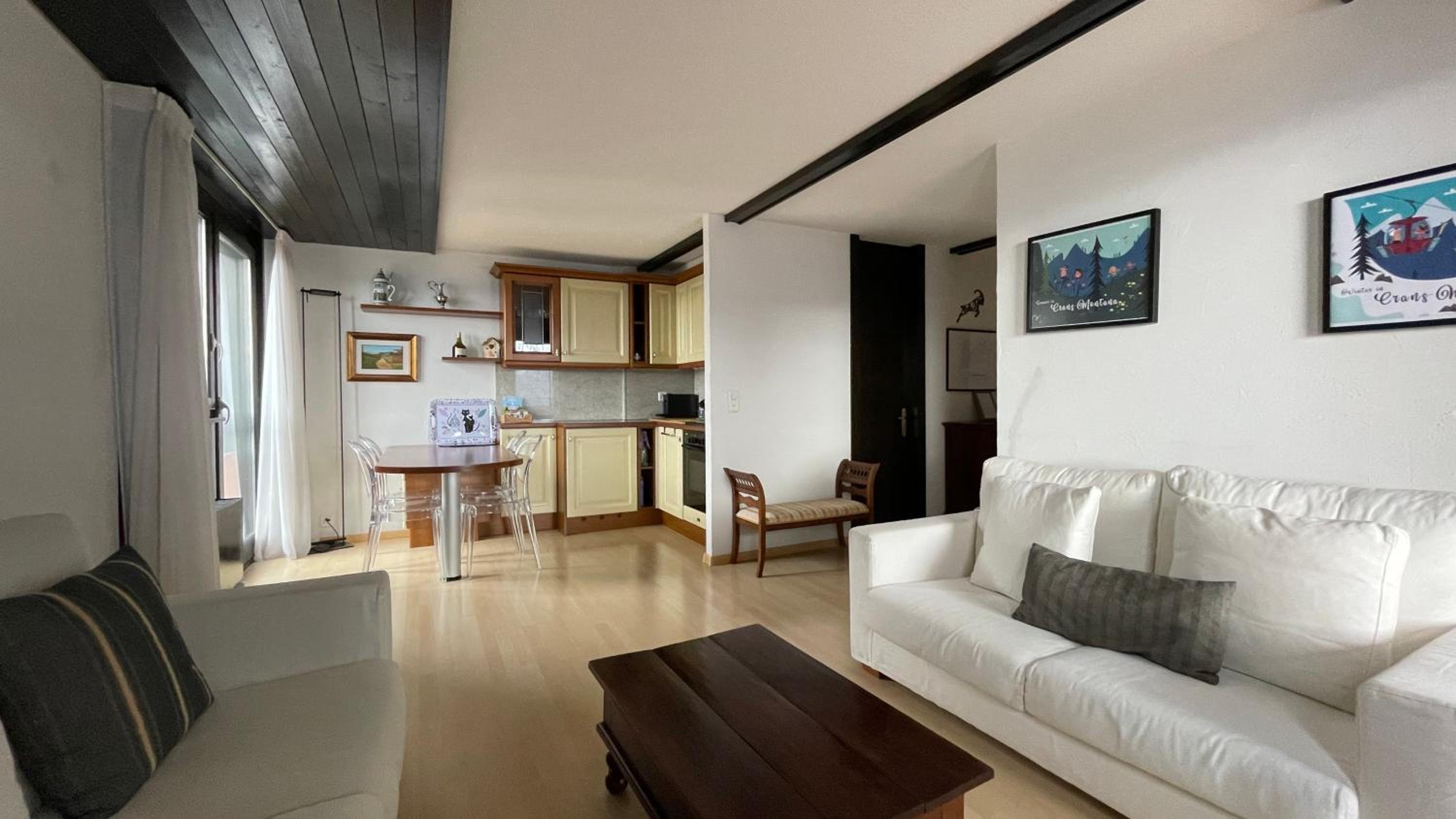 Apartment with Mountain View photo 1