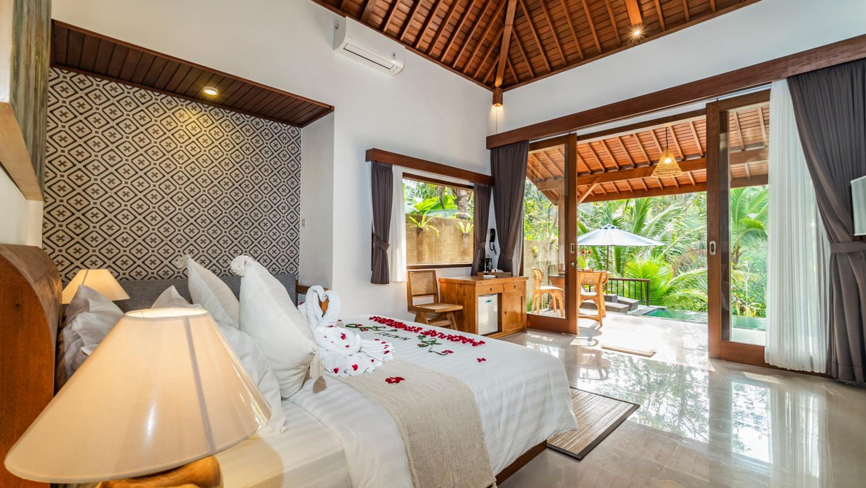 Villa with Private Pool with Jungle View - Photo 1