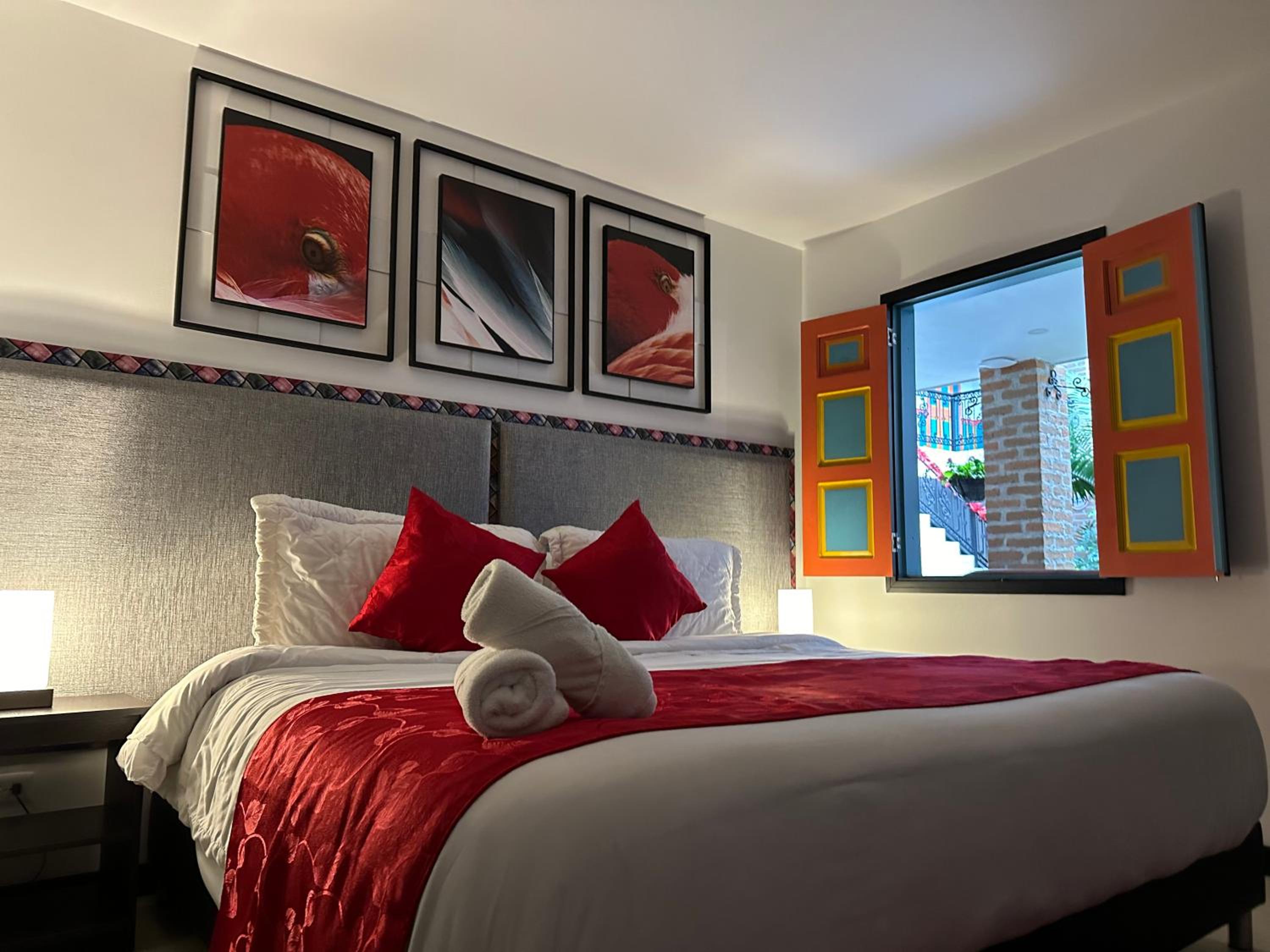 Superior King Suite photo 1