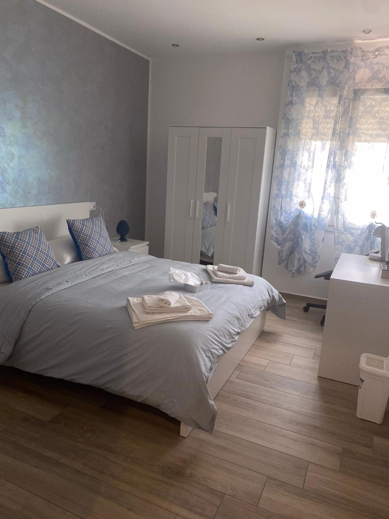 Double Room - Photo 16