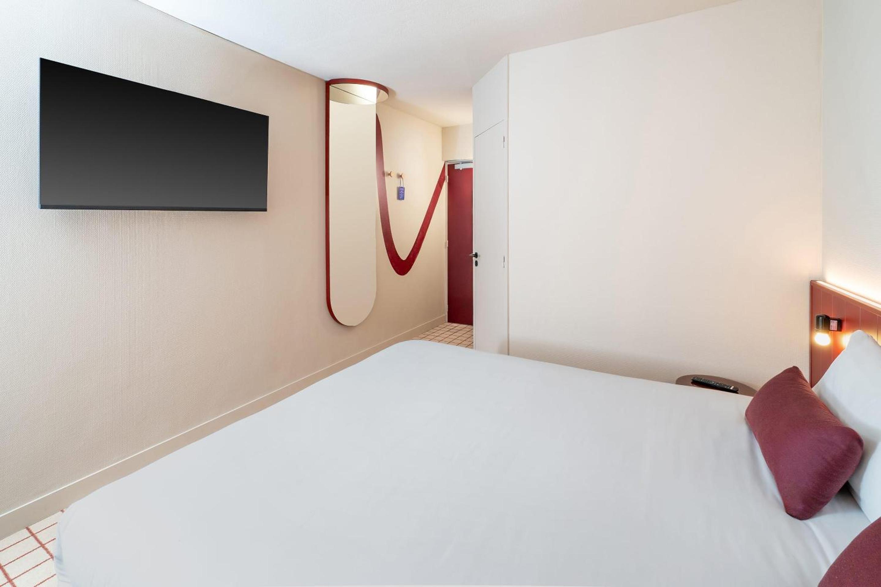 Queen Room with Garden View - Quiet Room/Non-Smoking