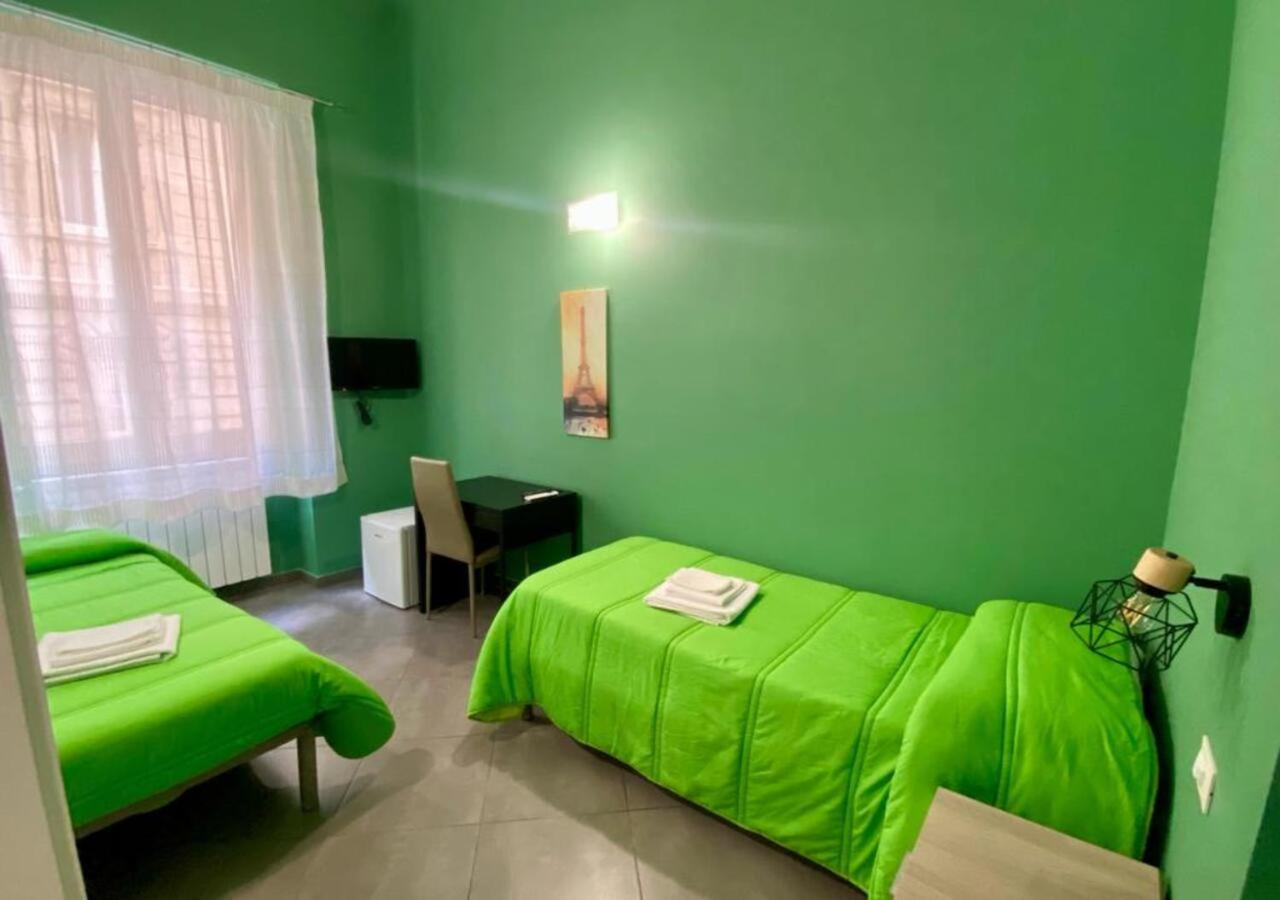 Twin Room with Private External Bathroom