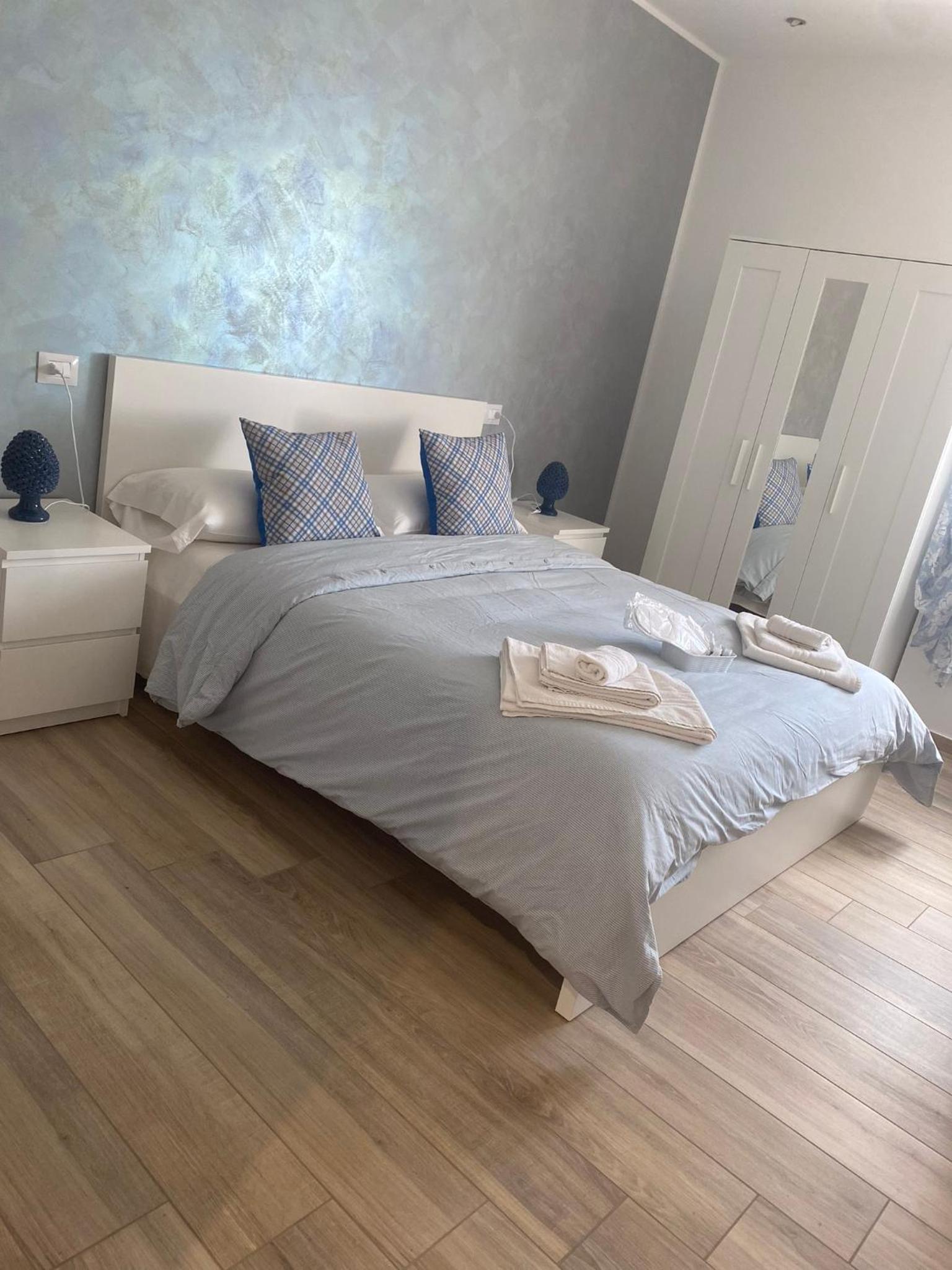 Double Room - Photo 17