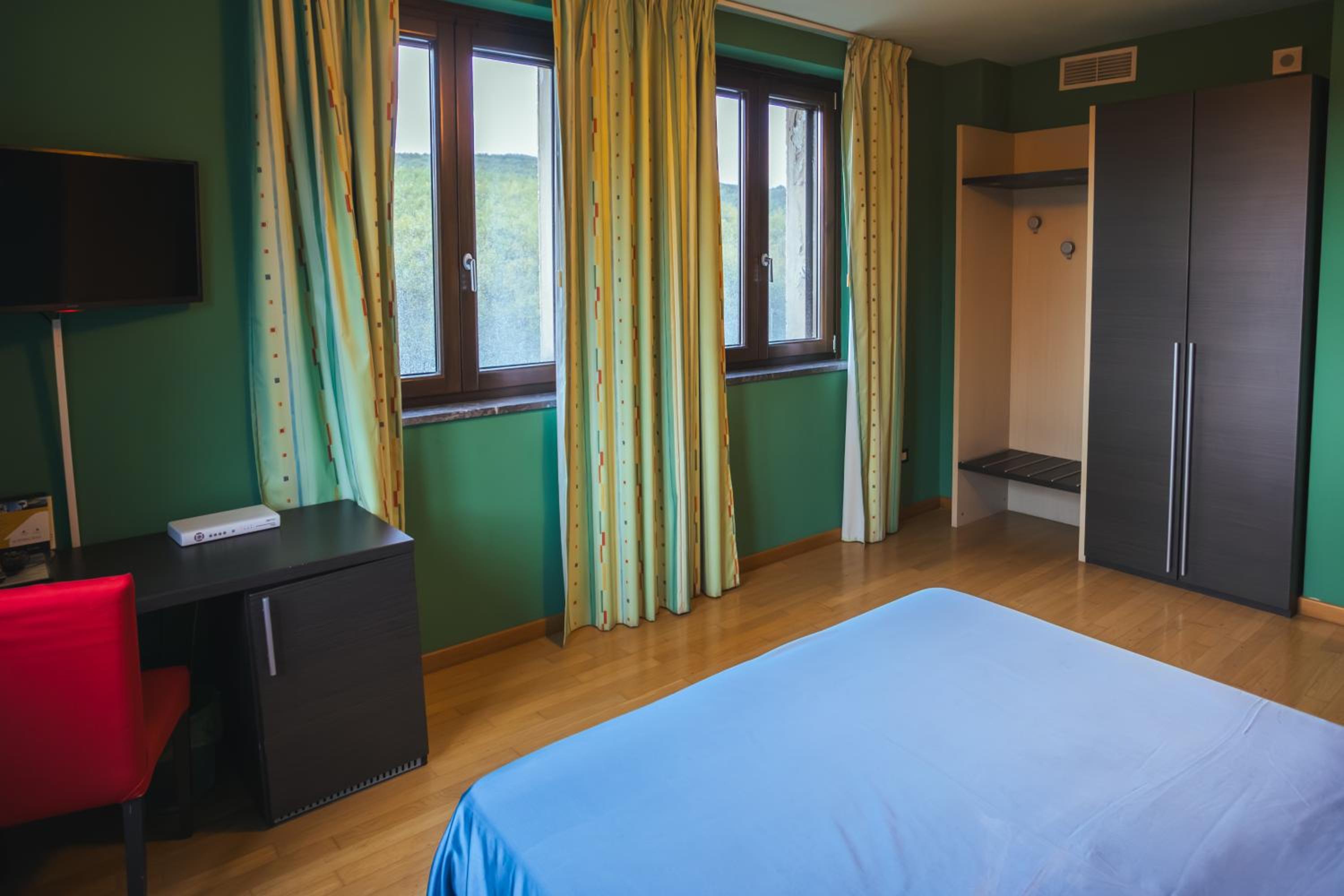 Double Room - Photo 11