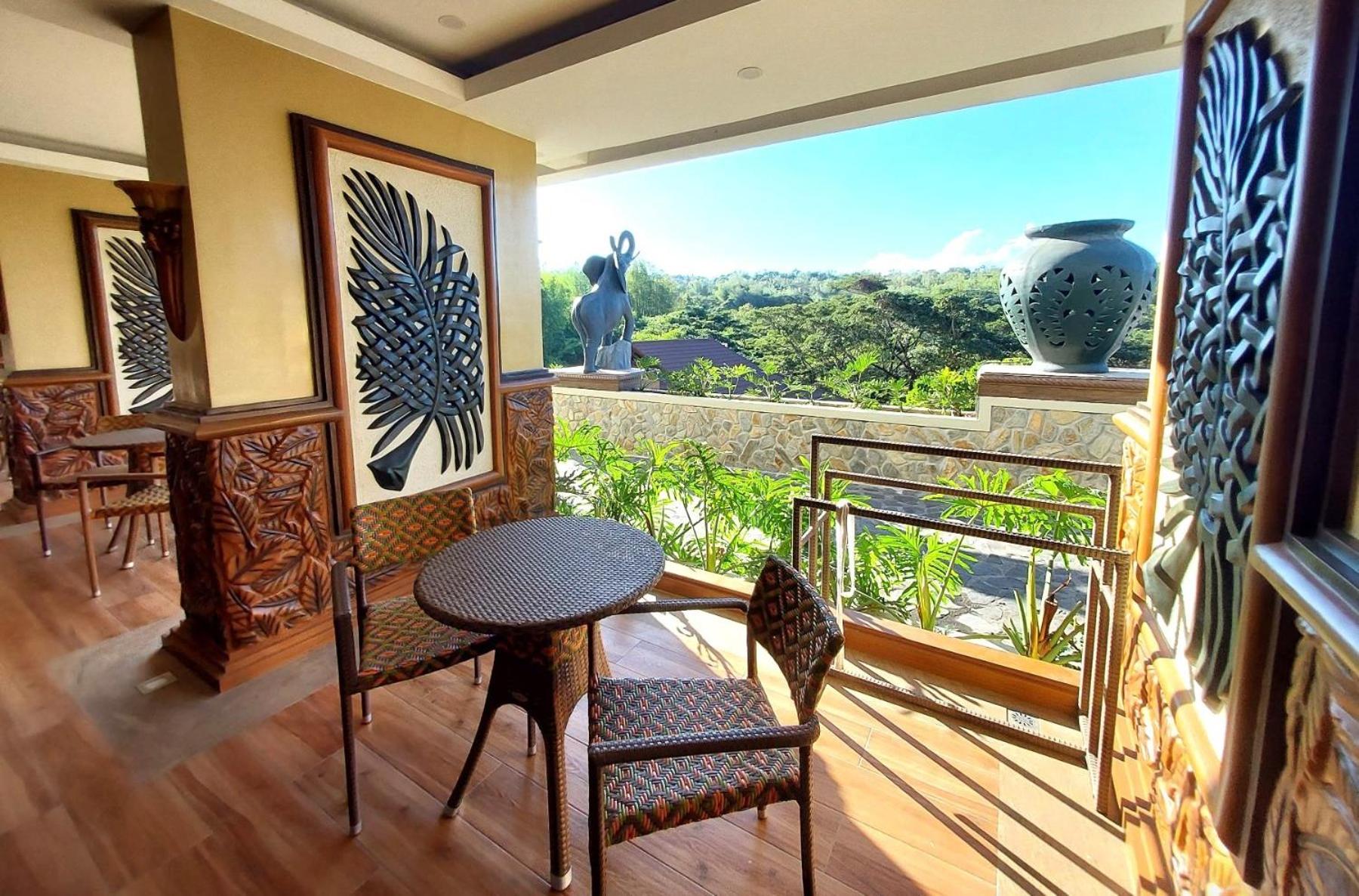Deluxe Double or Twin Room with Balcony
