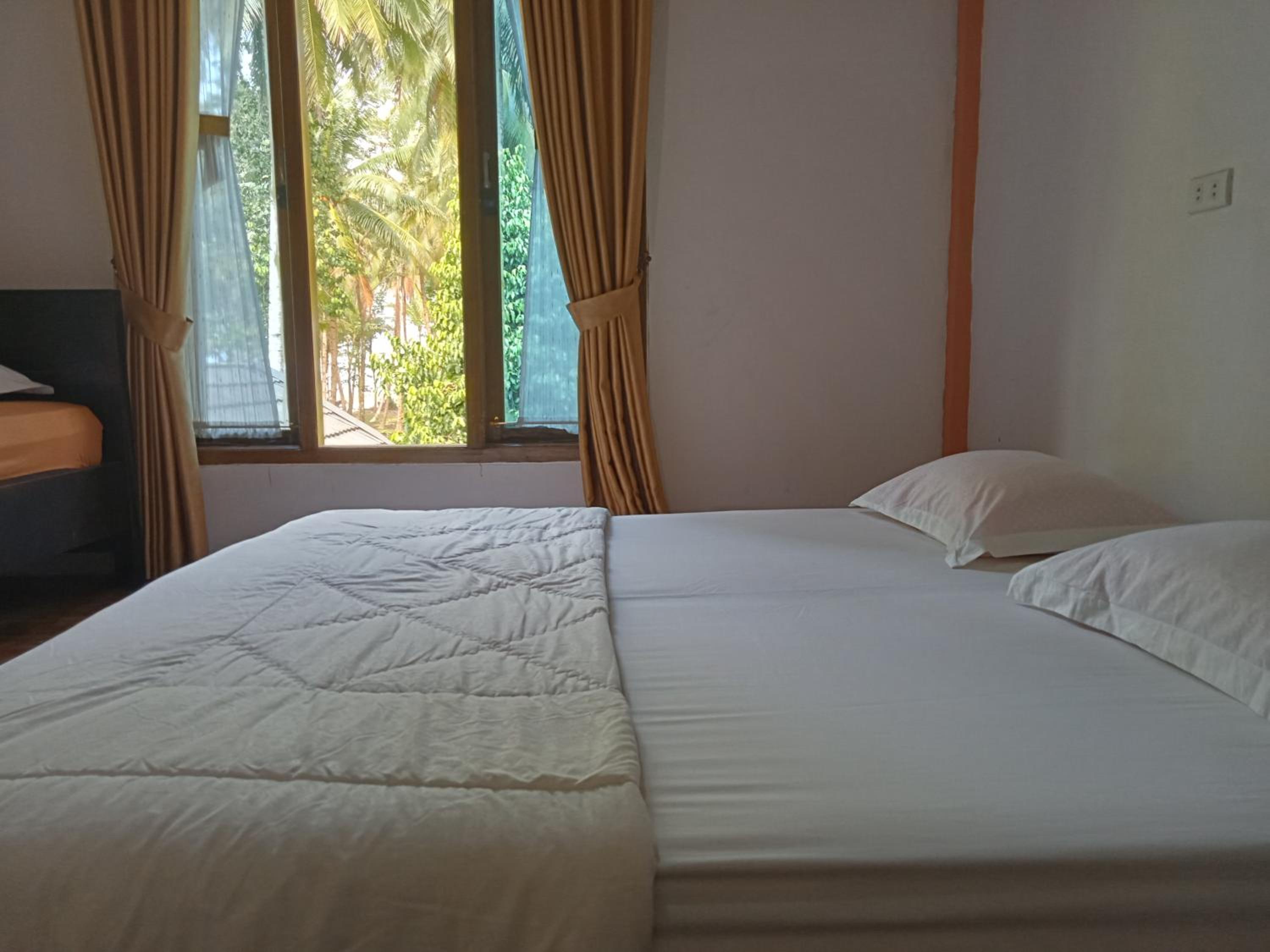 Standard Double or Twin Room photo 1