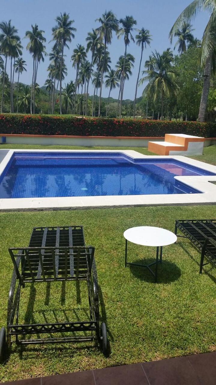 Villa photo 2