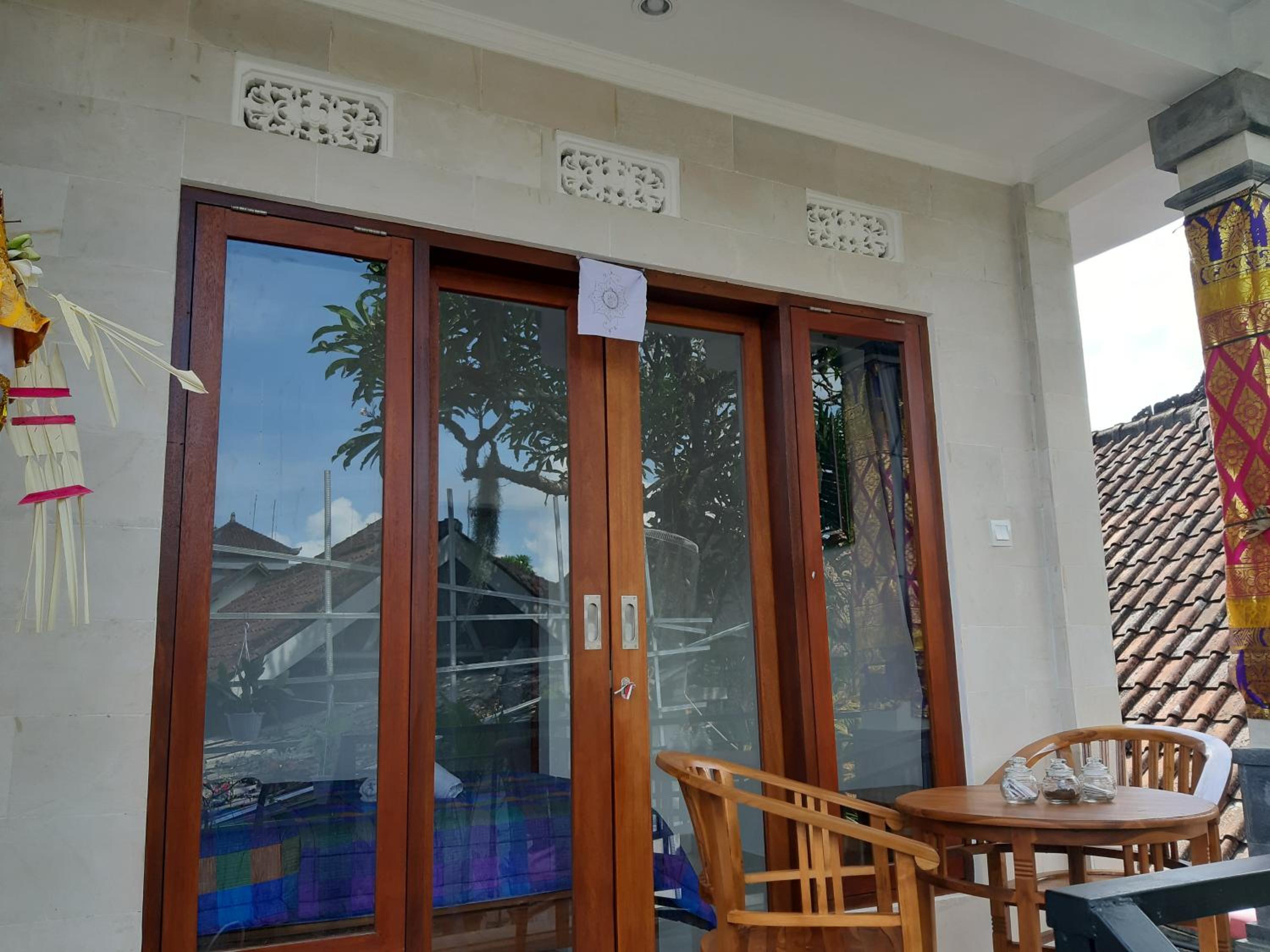 Double Room with Balcony - Photo 8