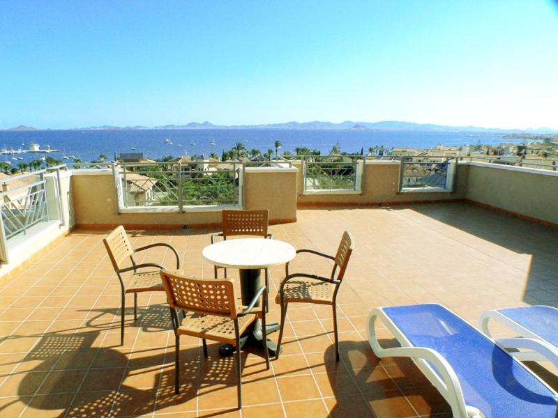 Habitación Doble Deluxe con Balcón y Vista al Mar