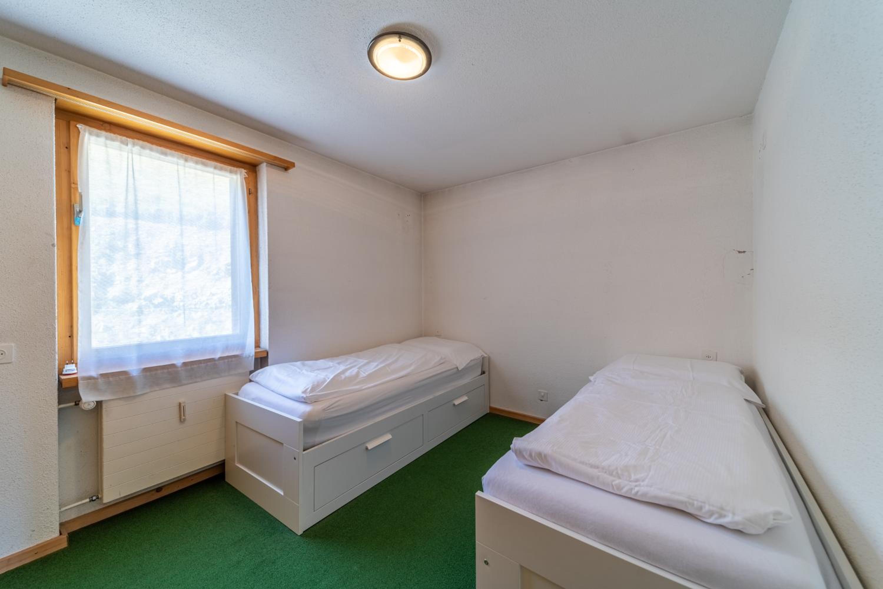Three-Bedroom Apartment photo 2