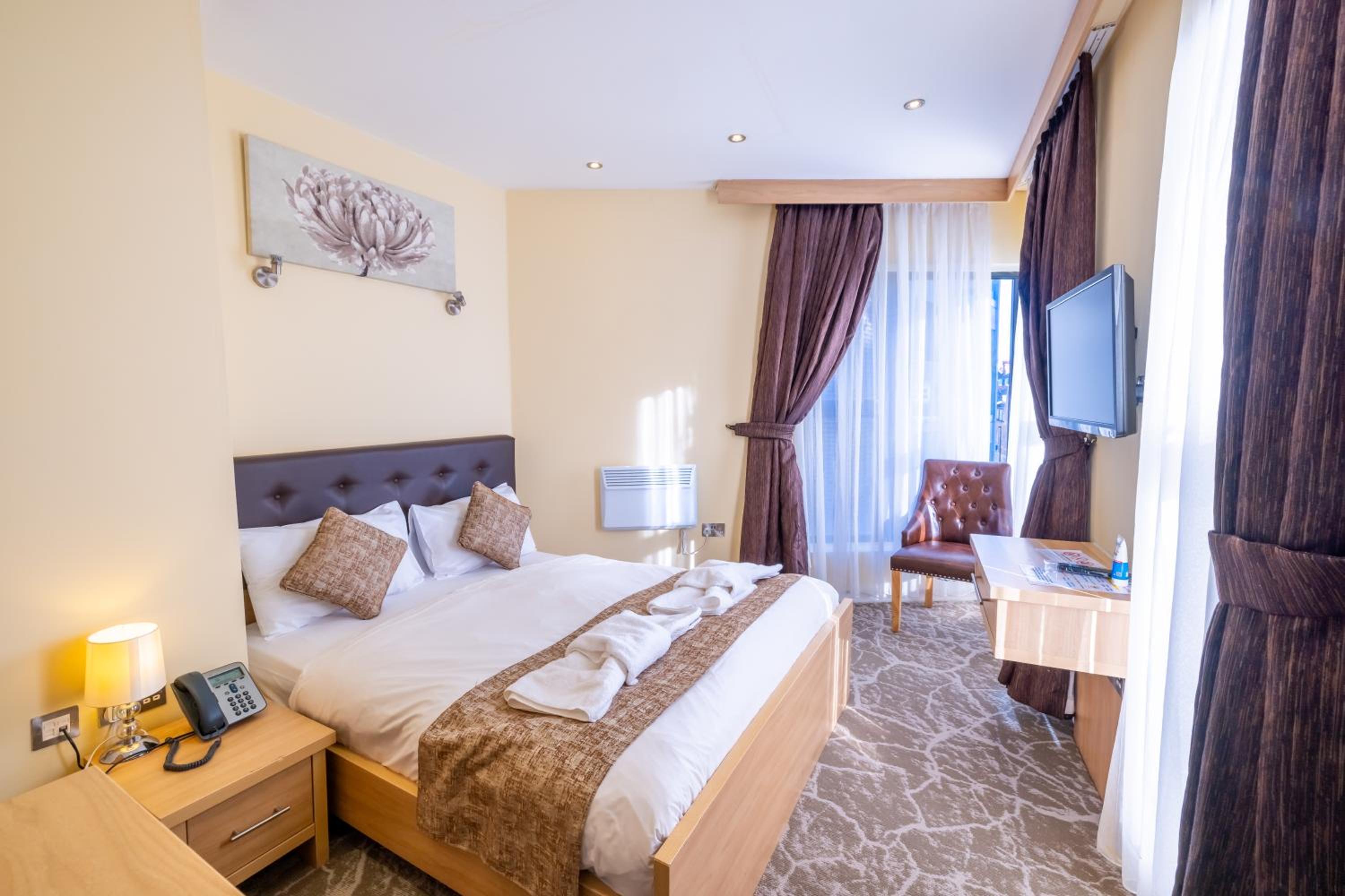 Executive Double Room photo 3