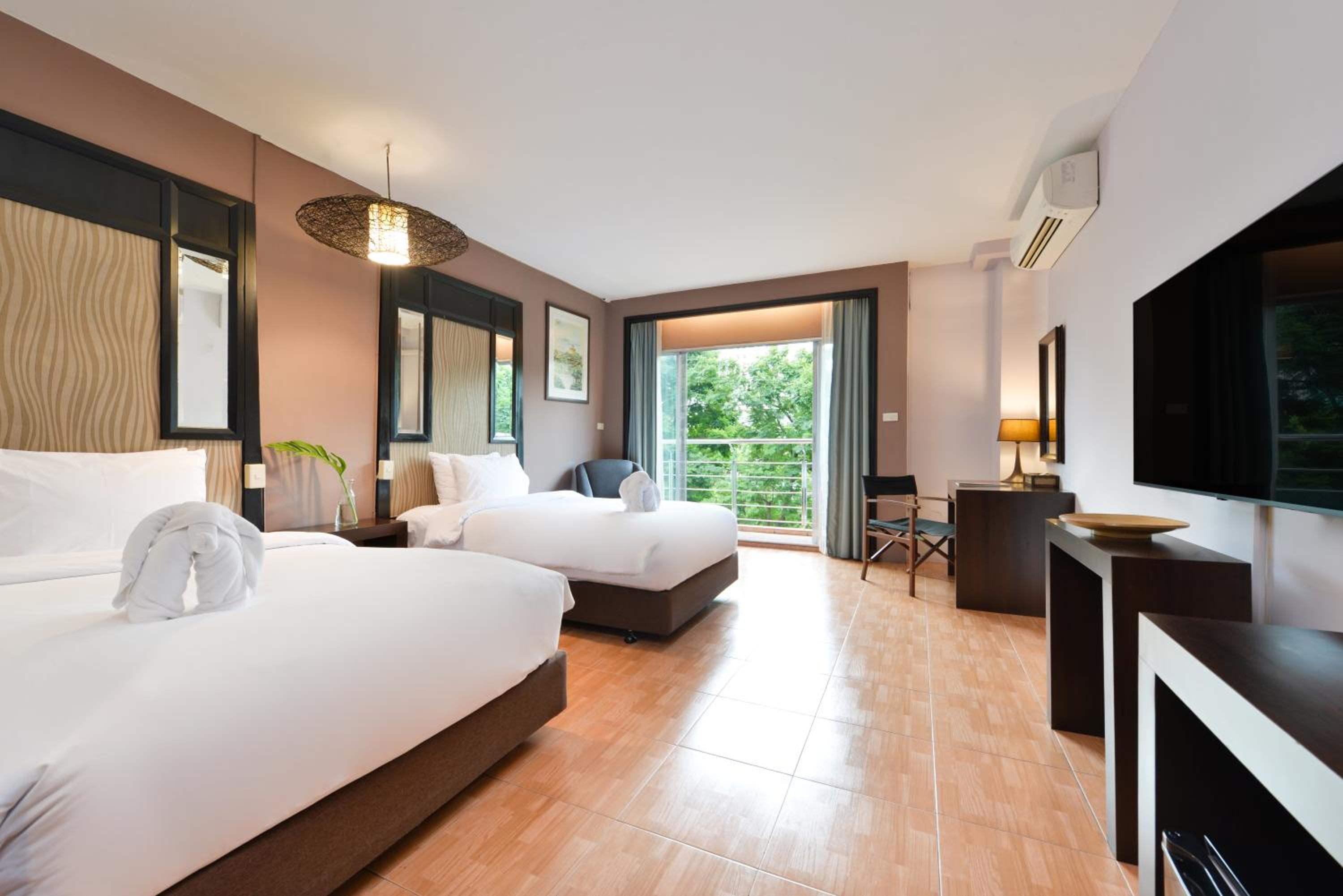 Deluxe Twin Room photo 1