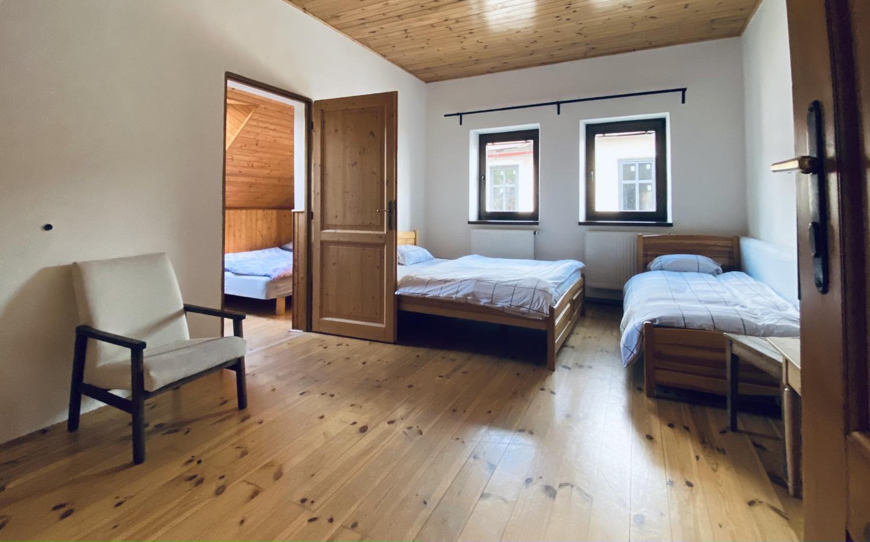 Four-Bedroom House photo 2