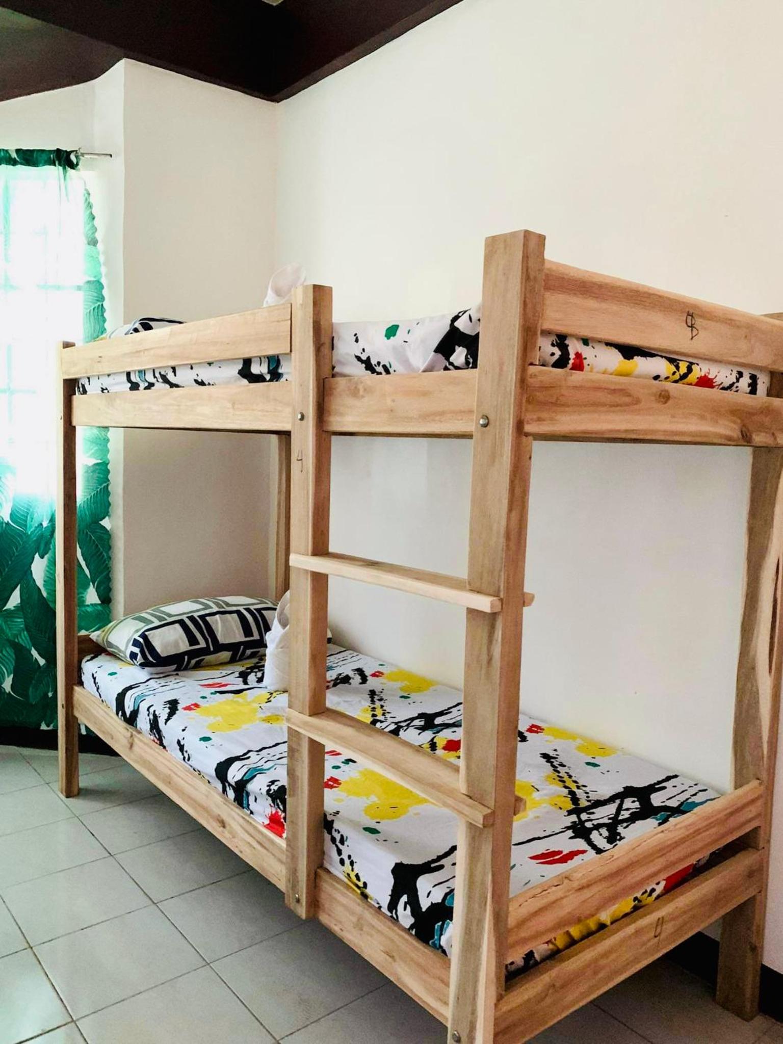 Bed in 10-Bed Mixed Dormitory Room photo 1