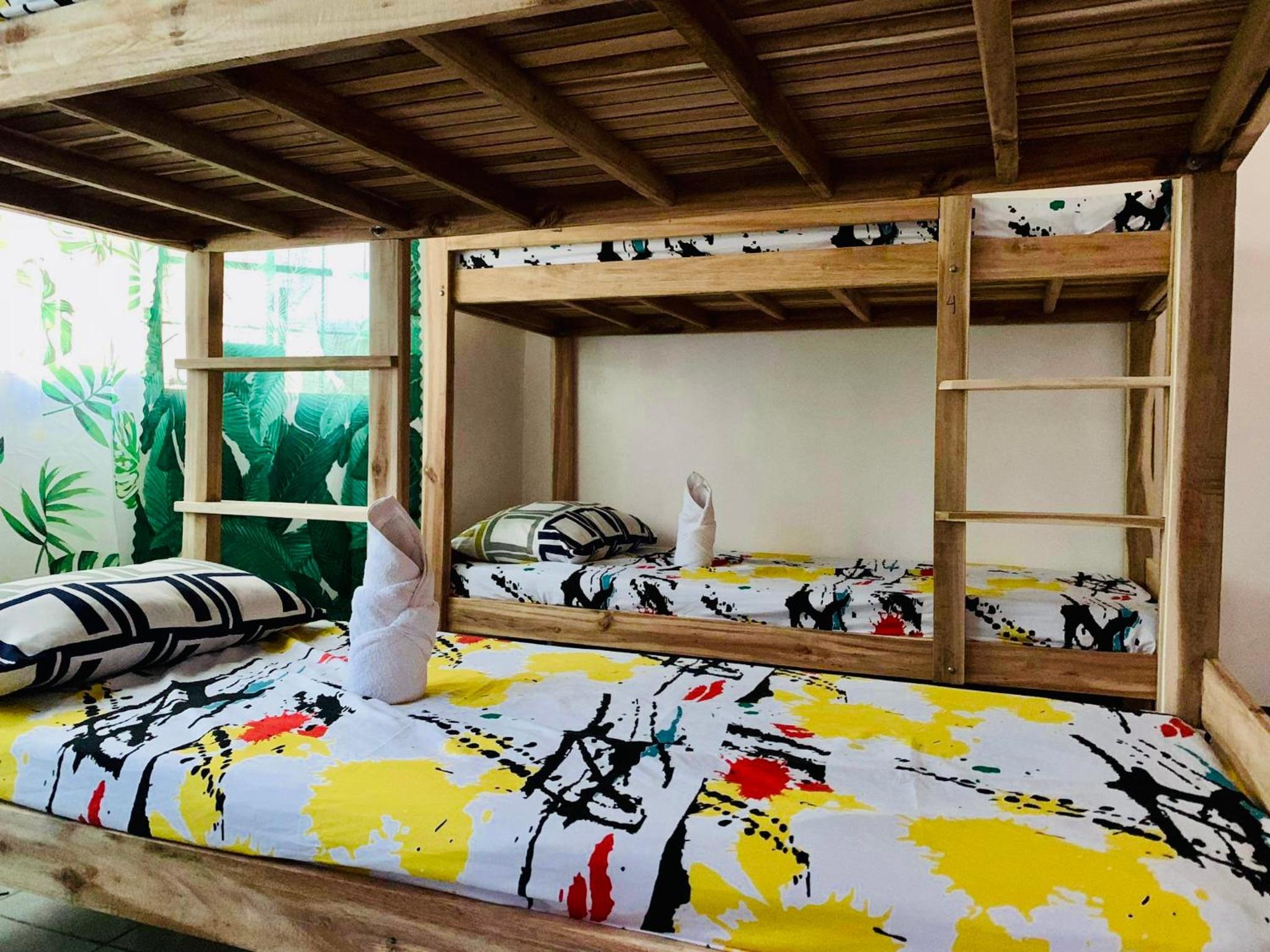 Bed in 10-Bed Mixed Dormitory Room photo 2