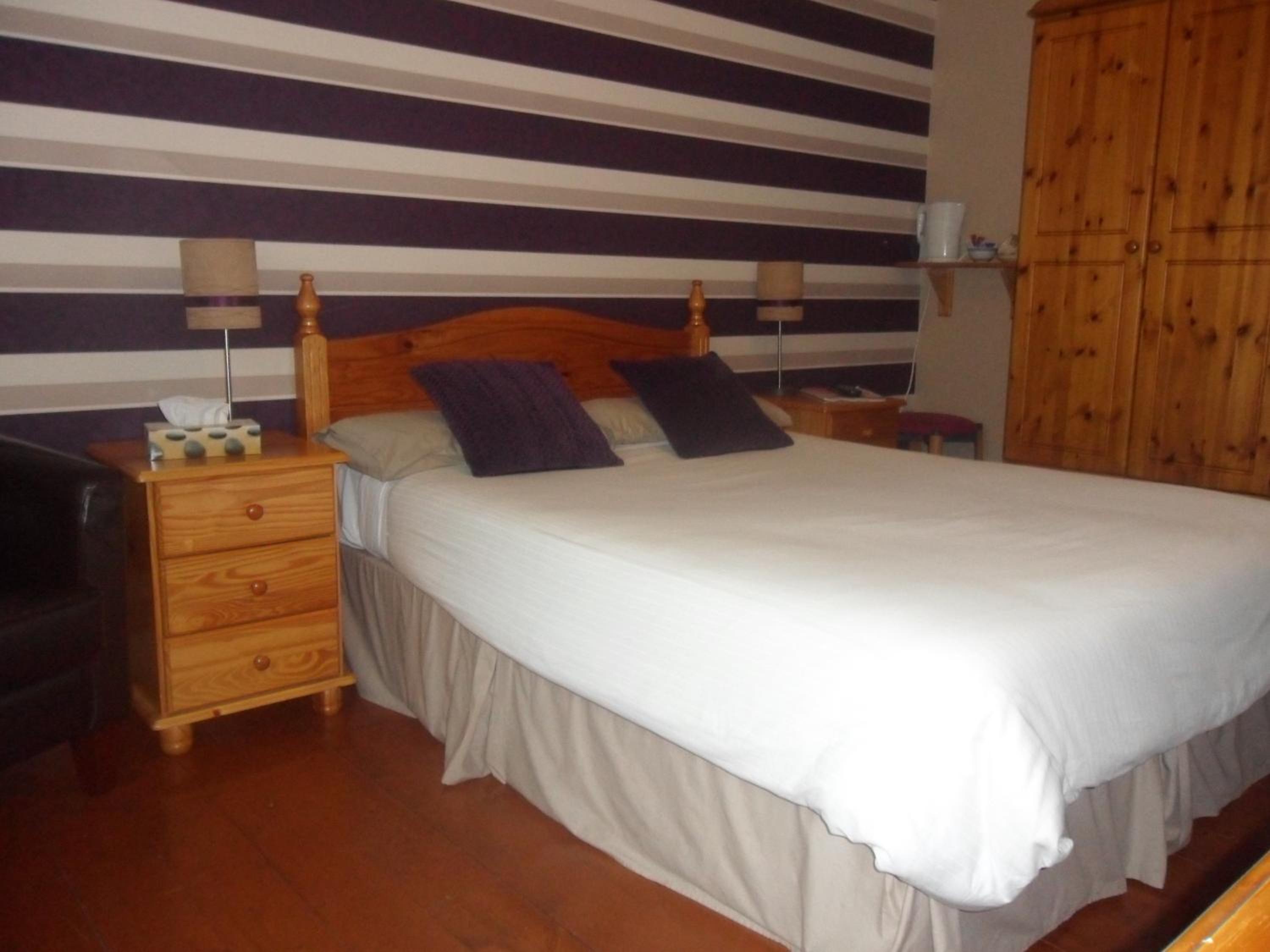 Double Room with Private Bathroom photo 1