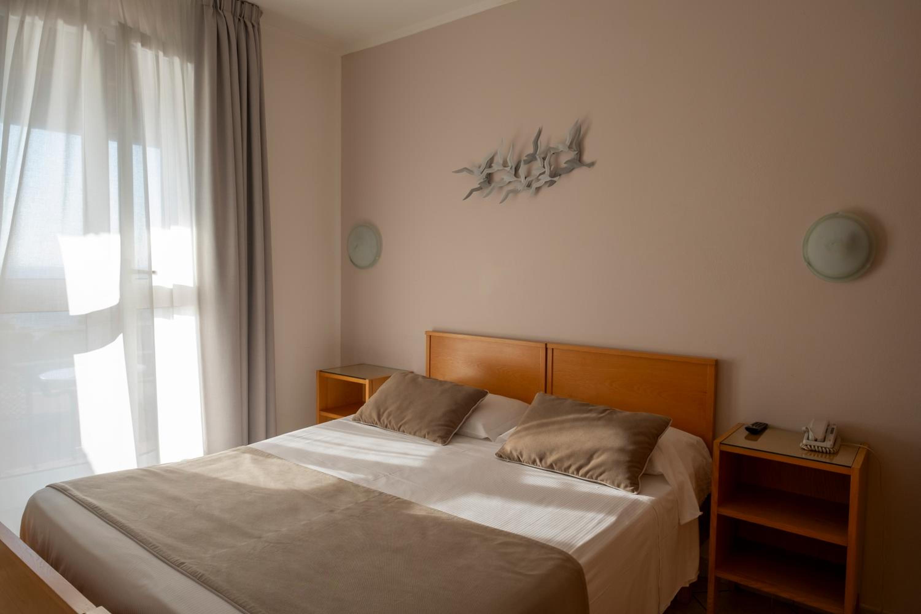 Double Room with Terrace and Sea View   photo 3