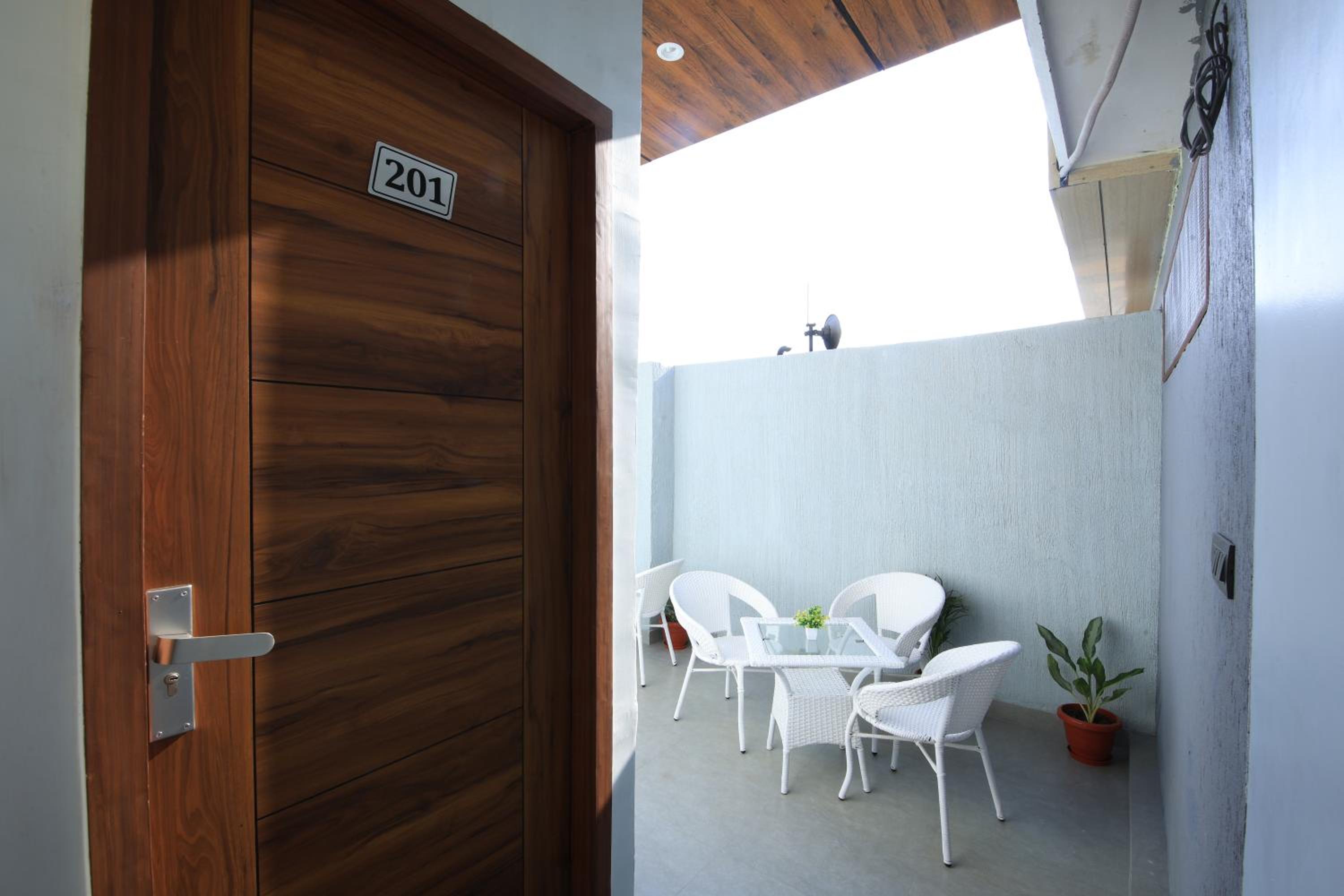 Double Room with Terrace - Photo 13