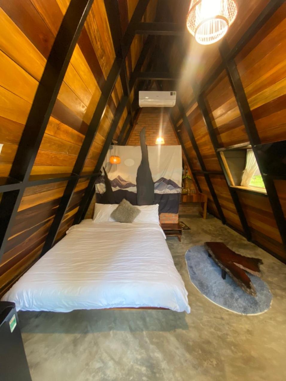 Large Double Room photo 1