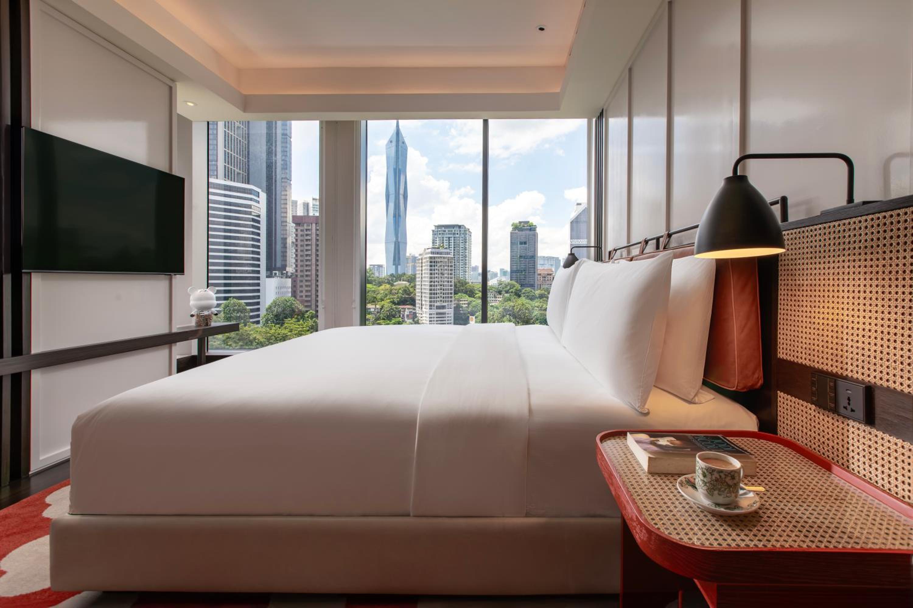 Premium King Room with Kuala Lumpur Tower View - Corner photo 3
