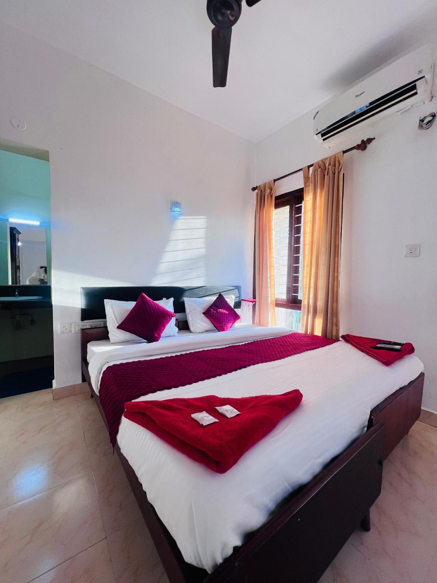 Superior Double or Twin Room - Photo 8