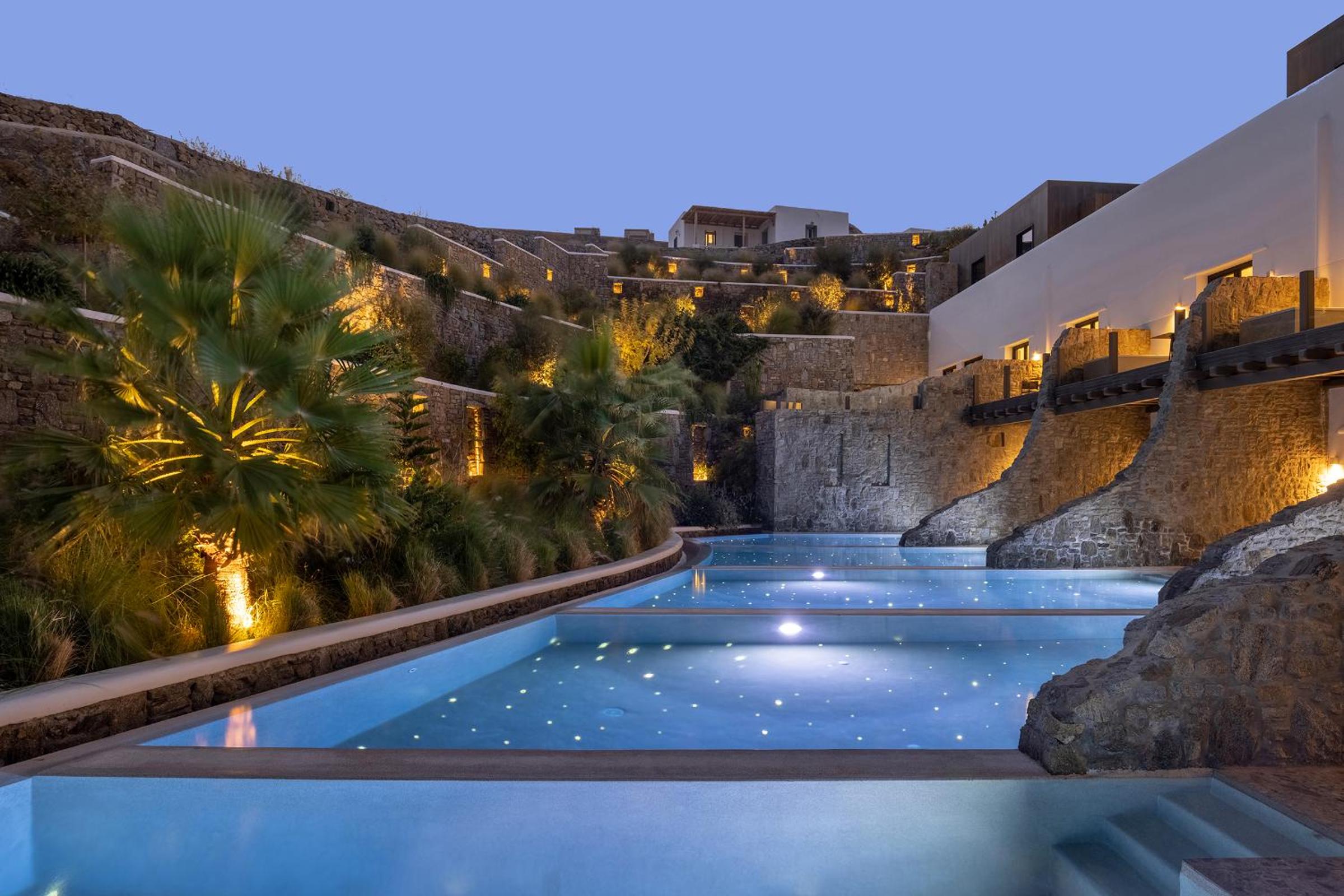 PREMIER Gardenfront Suite with Supreme Pool photo 3