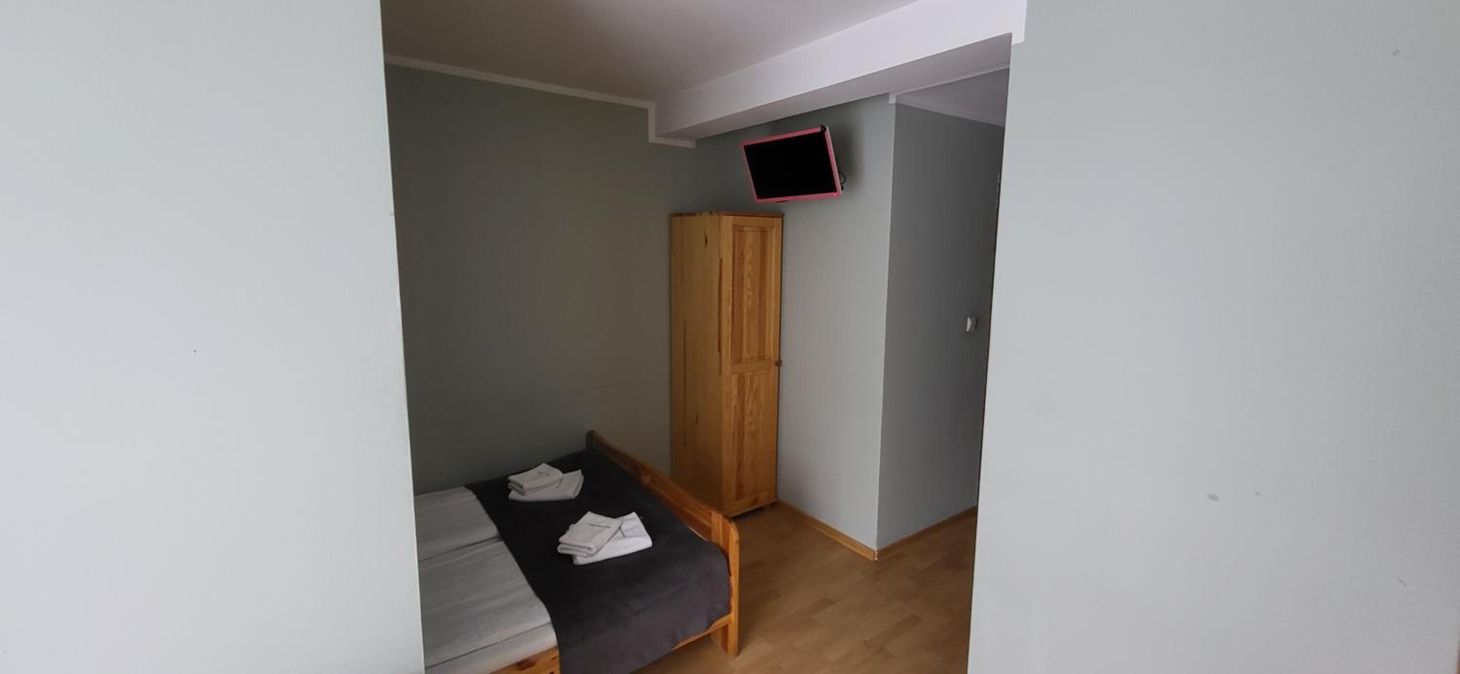 Standard Double Room - Photo 6