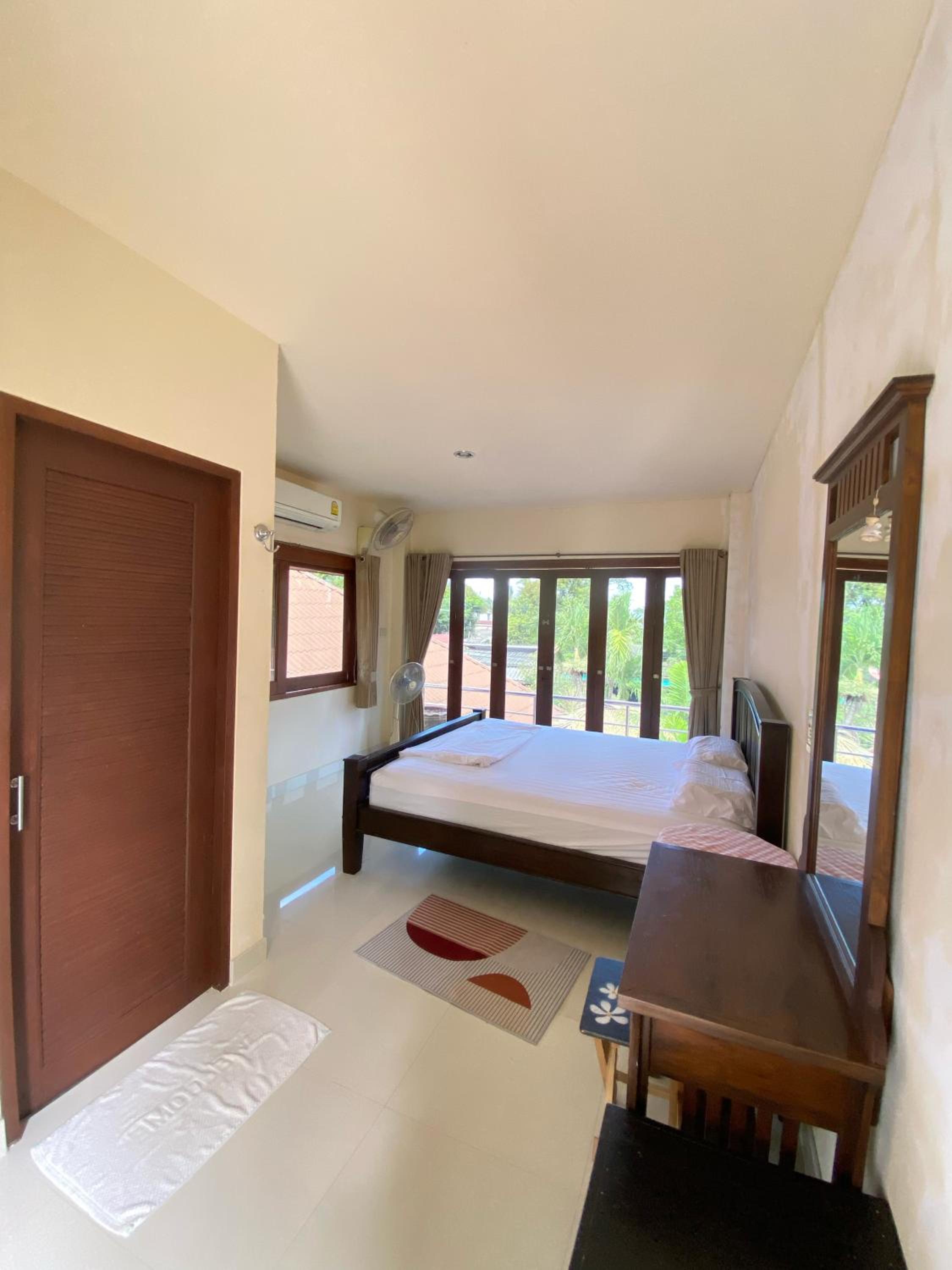 Room with Air-Conditioning photo 1