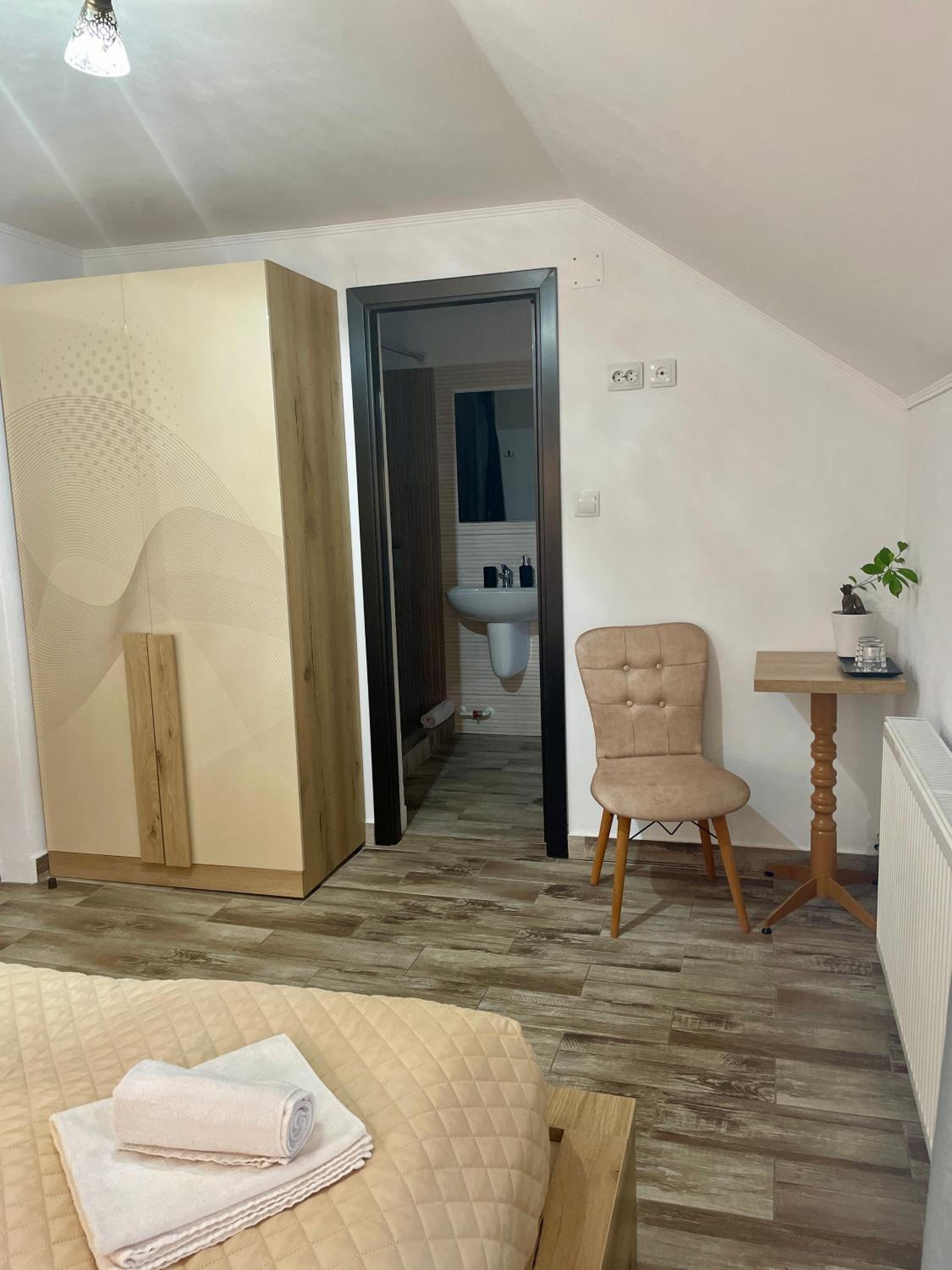 Double Room photo 3