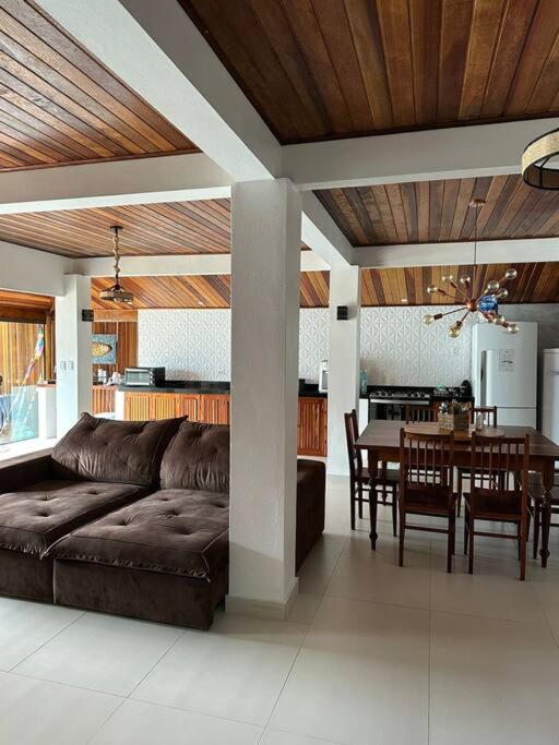 Three-Bedroom House photo 3
