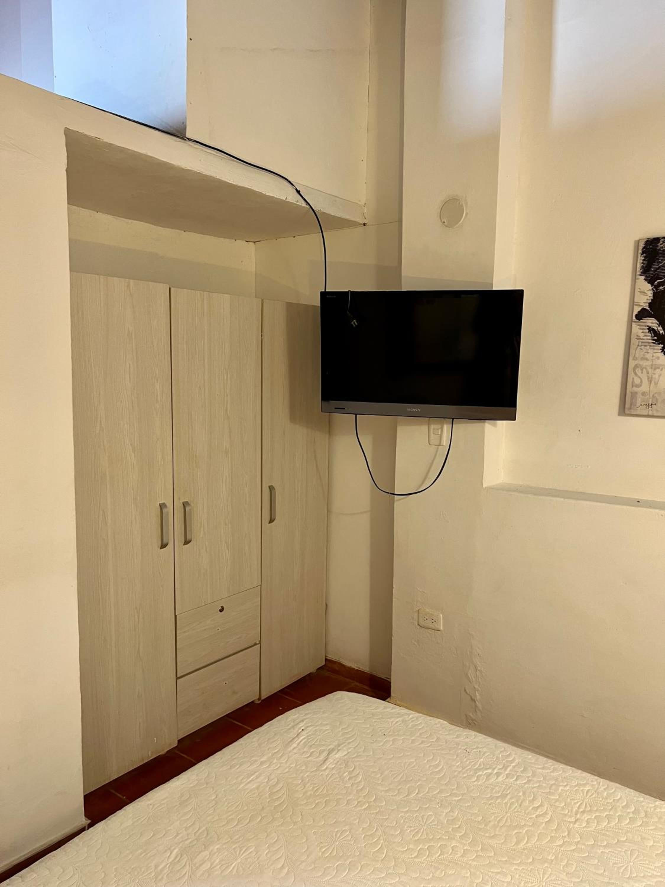 One-Bedroom Apartment photo 3