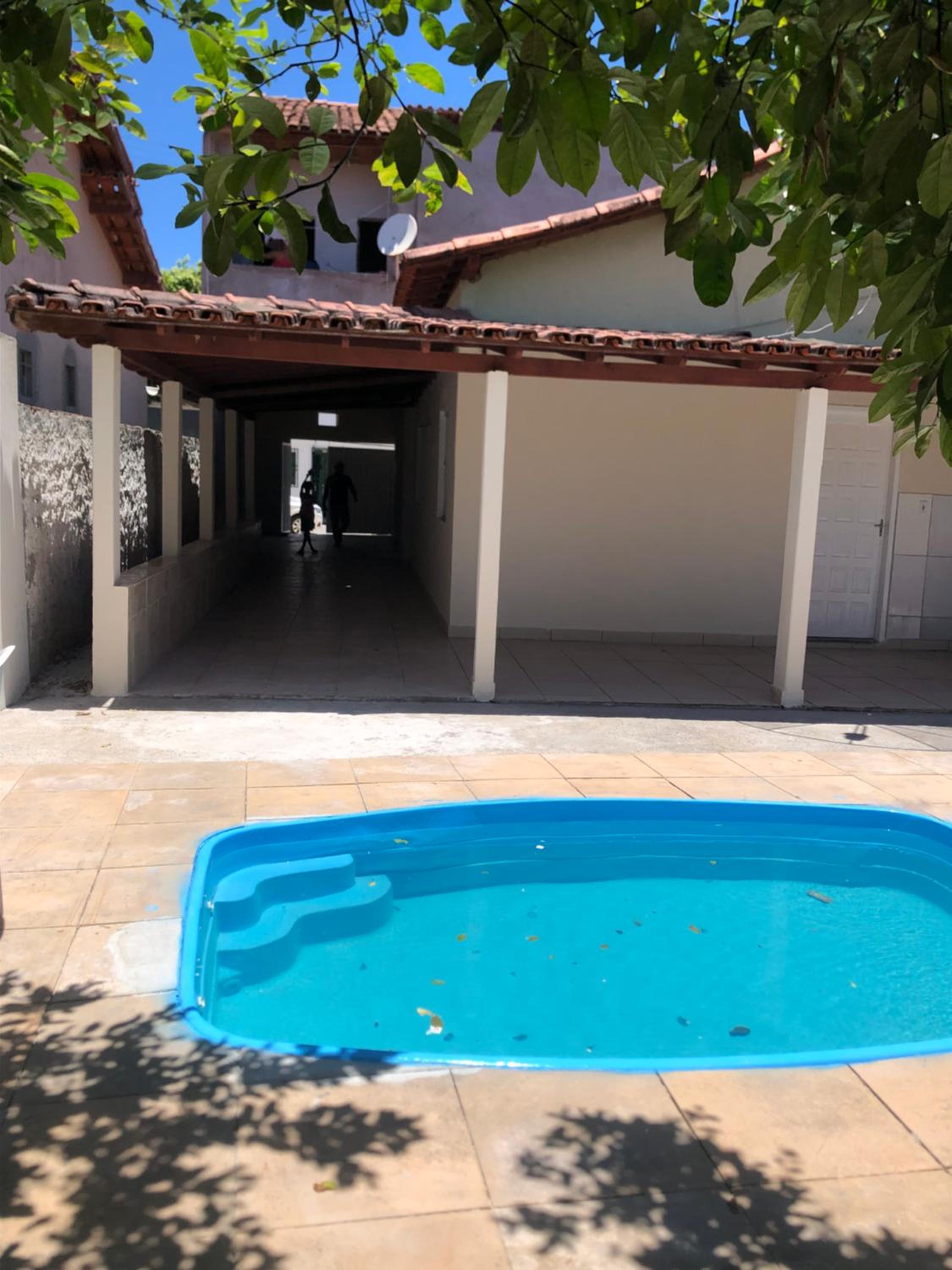 Three-Bedroom House photo 2