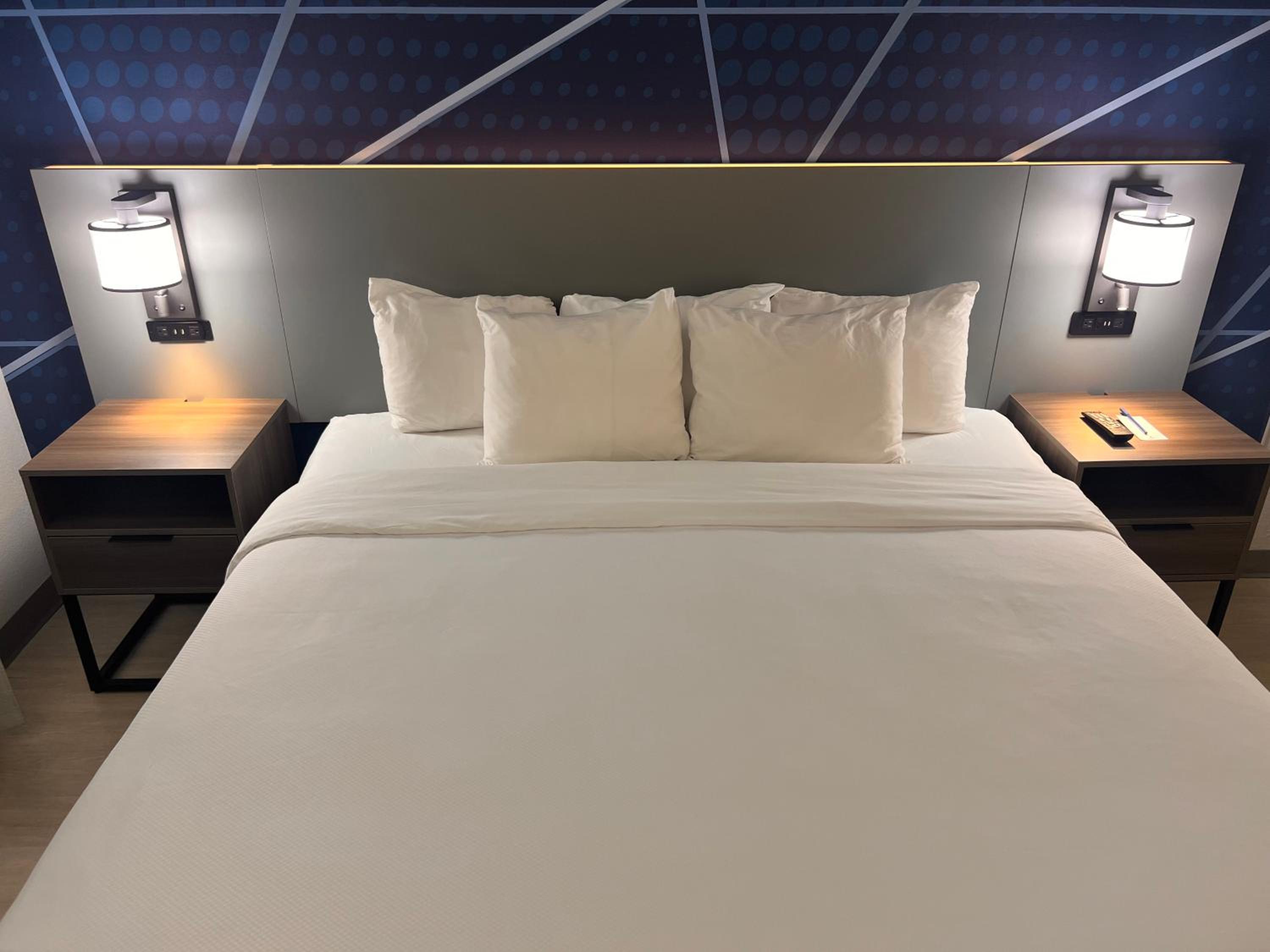 King Suite - Photo 15