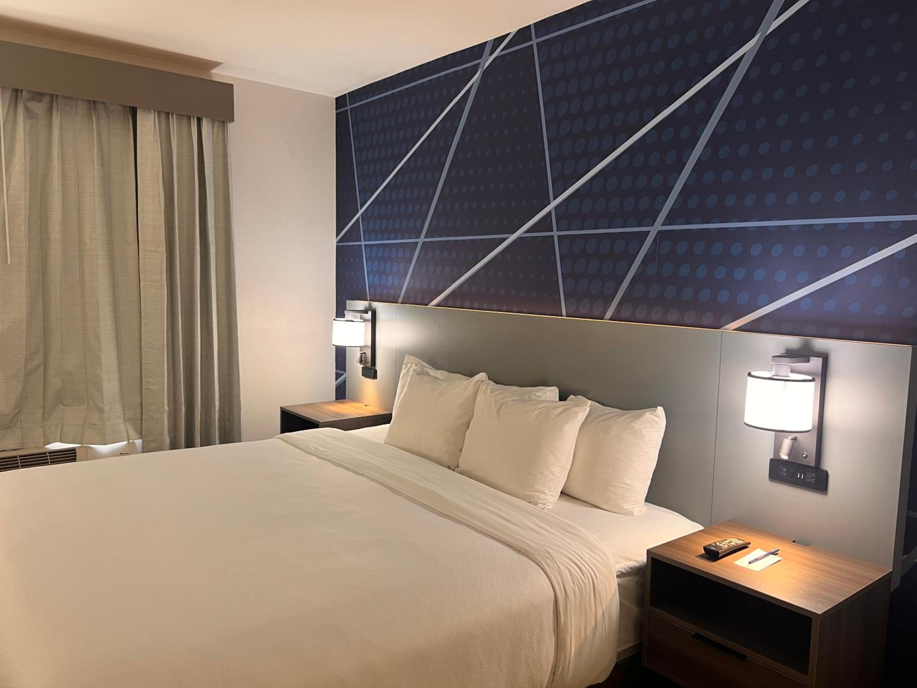 King Suite - Photo 18