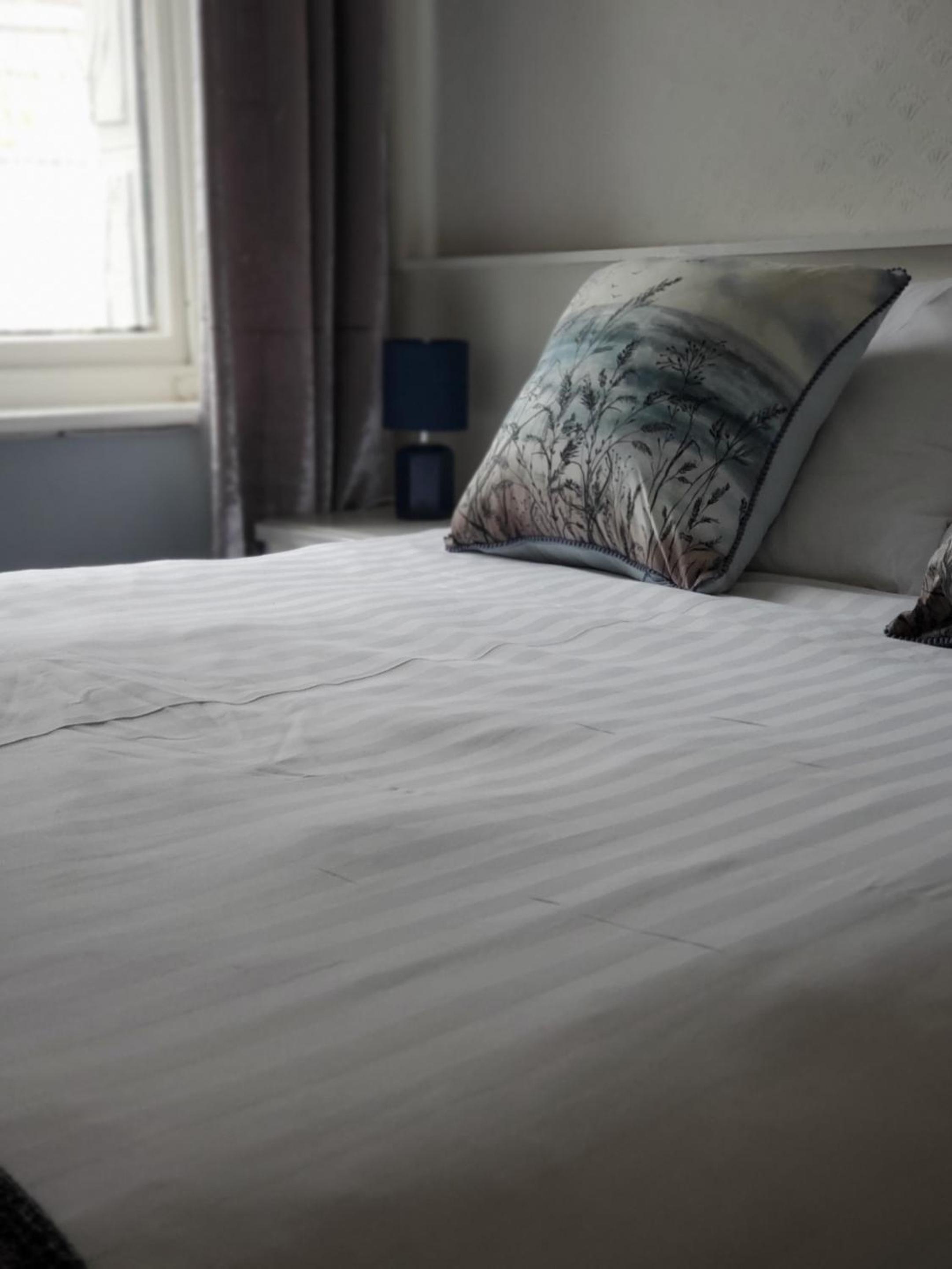 Double Room with Private Bathroom - Photo 1