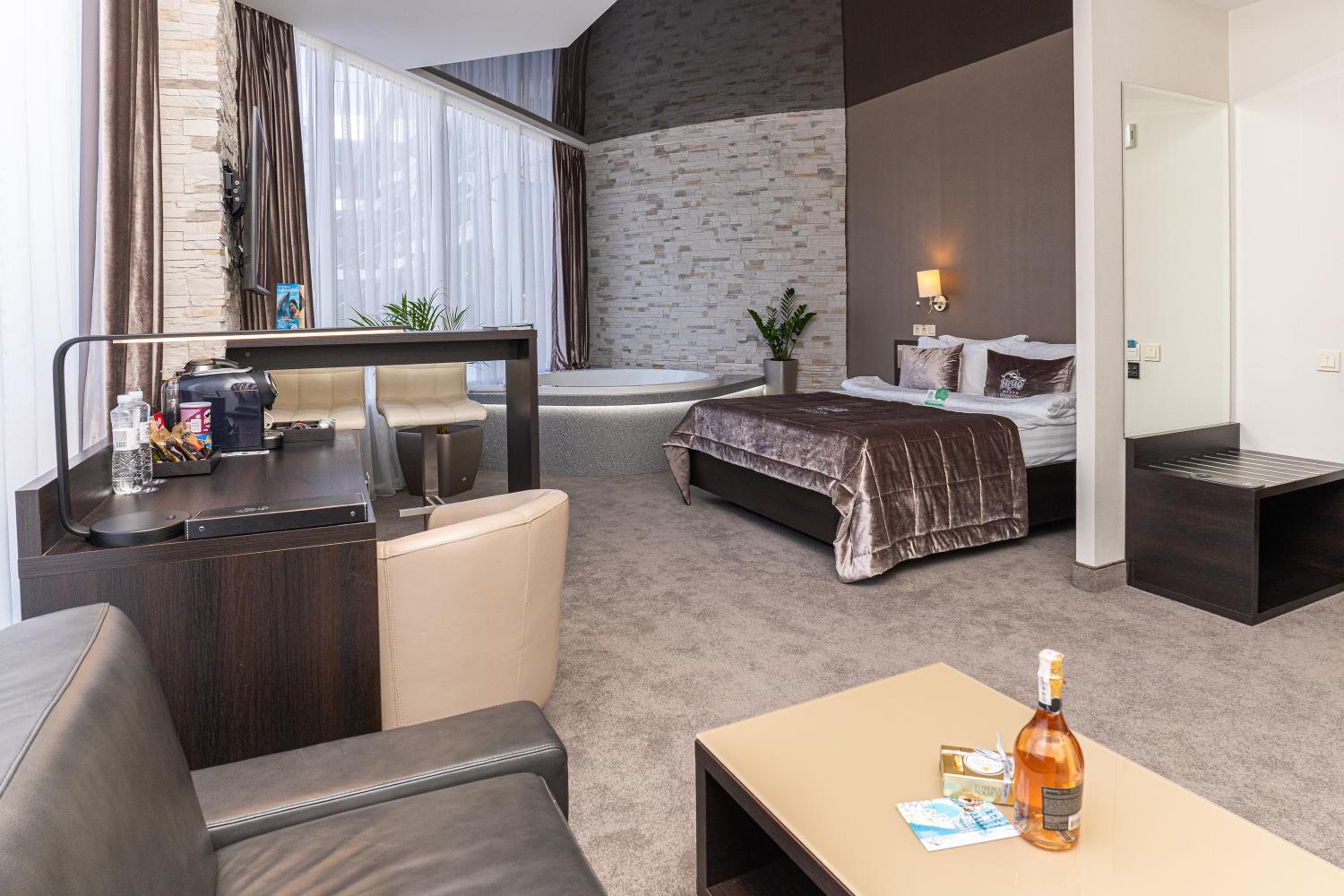 Suite, City View photo 3
