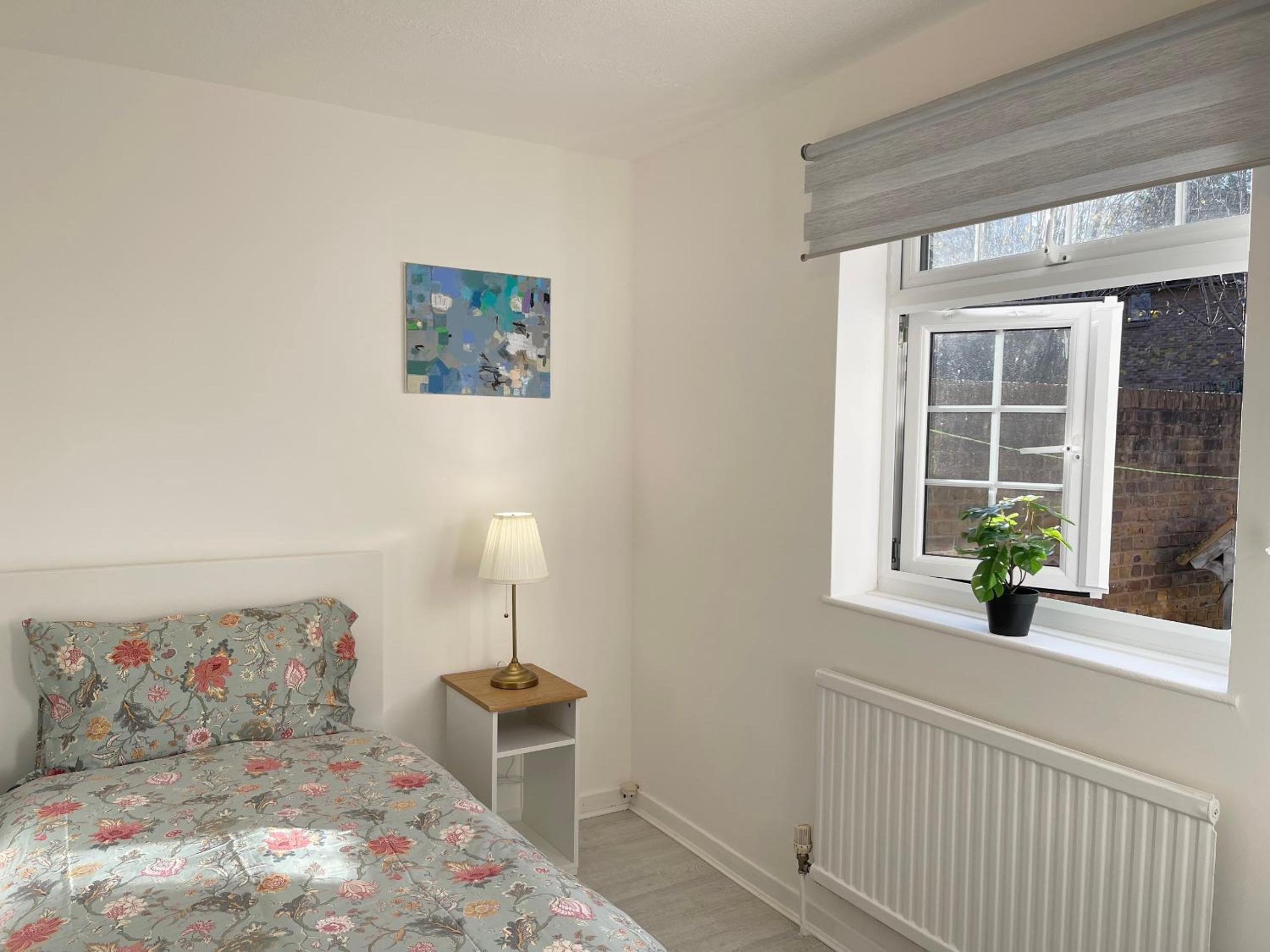 Apartment photo 2