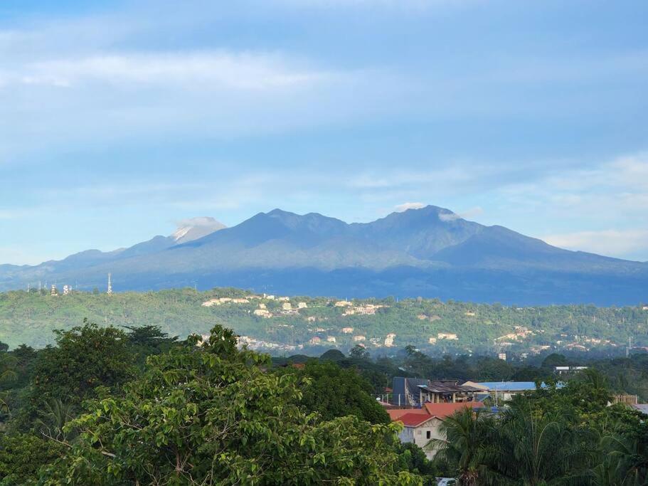 Apartment with Mountain View photo 3