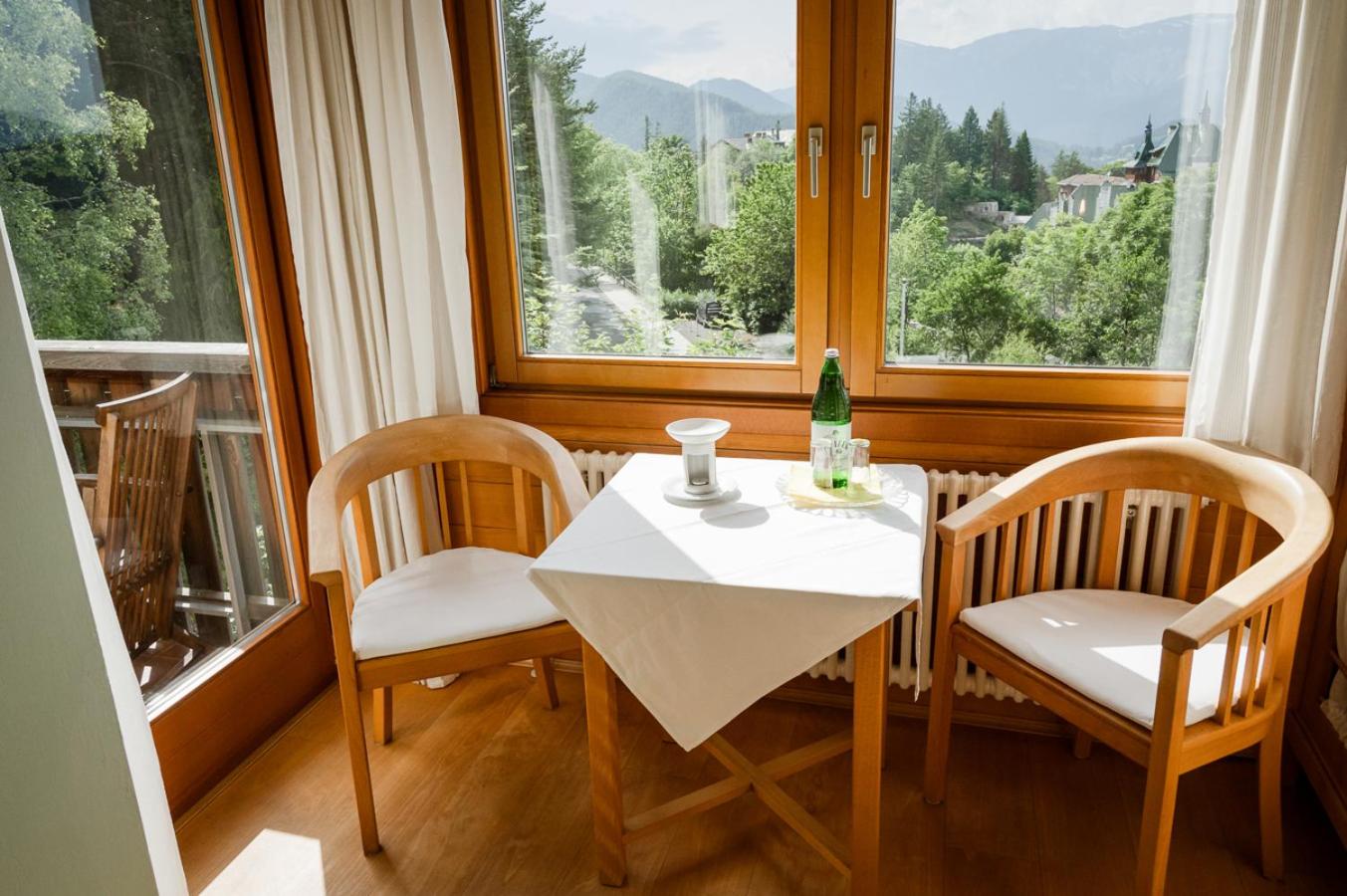 Double Room with Mountain View - Photo 2