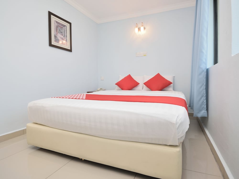 Deluxe Double Room, 1 Queen Bed photo 2