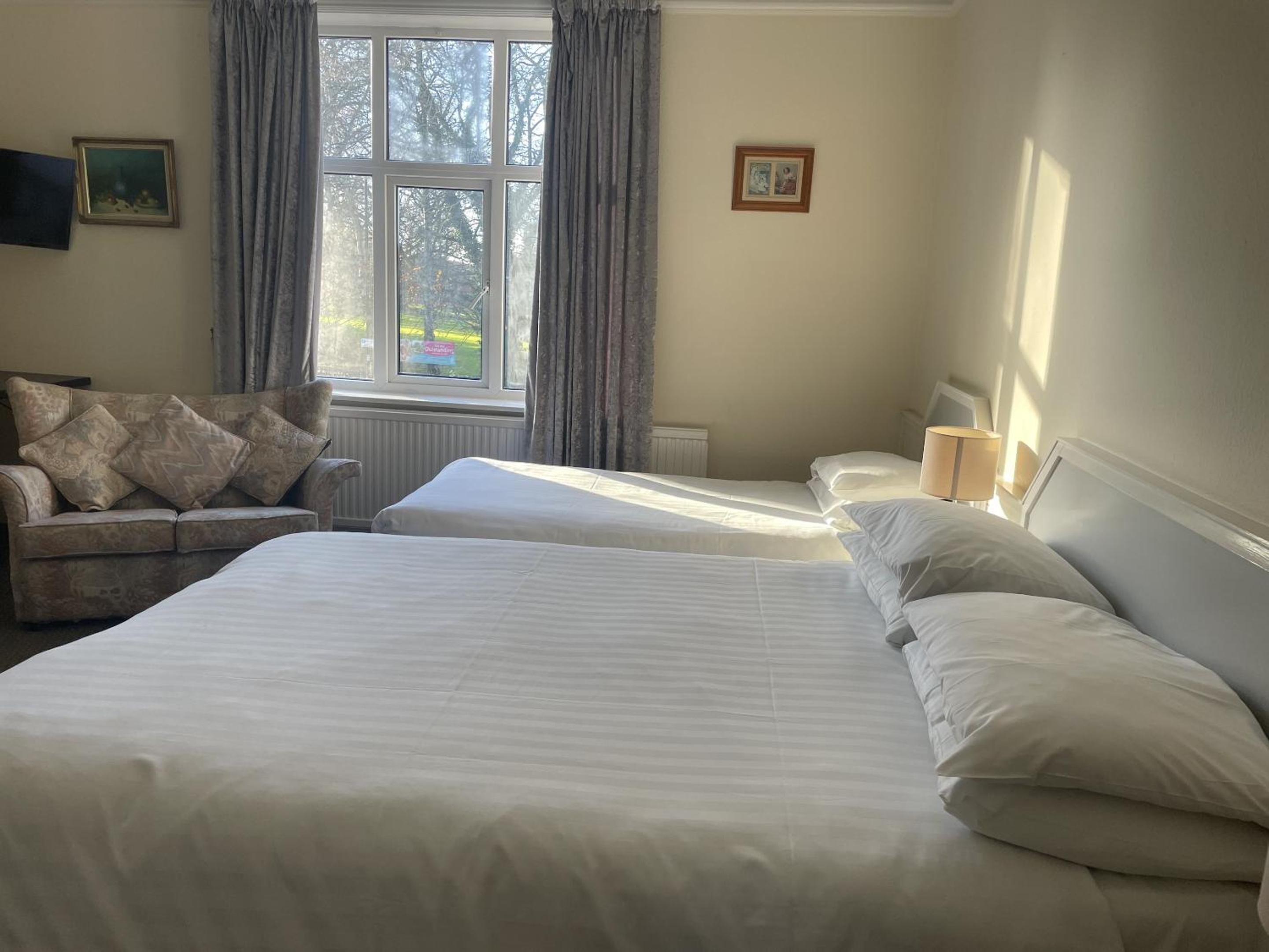 Deluxe Triple Room - Photo 1